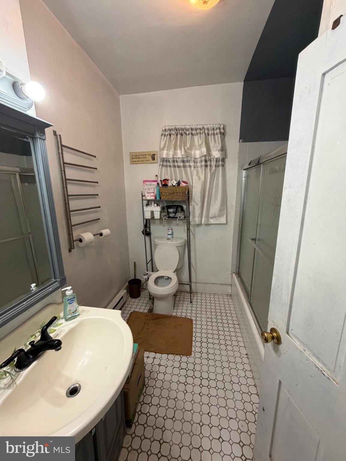 2137 N HOPE