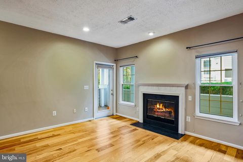 1708 LAKE SHORE CREST DRIVE 13 RESTON VA 20190