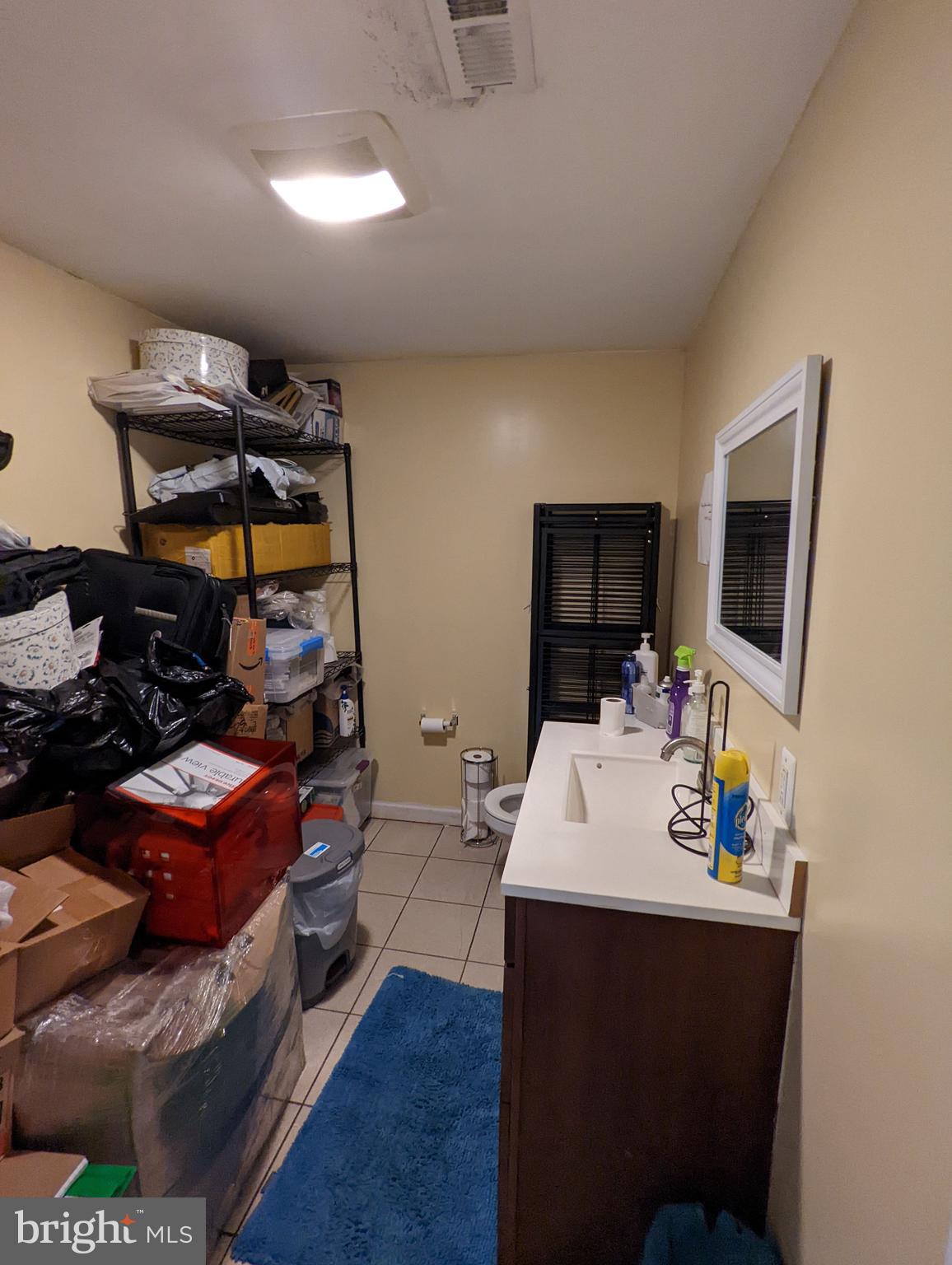 HIGHLANDTOWN - Commercial Sale