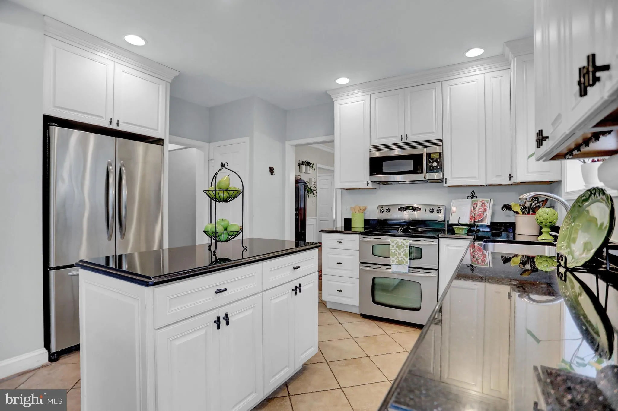 Baltimore, Maryland 21212, United States, 4 Bedrooms Bedrooms, ,4 BathroomsBathrooms,Residential,Active,133160