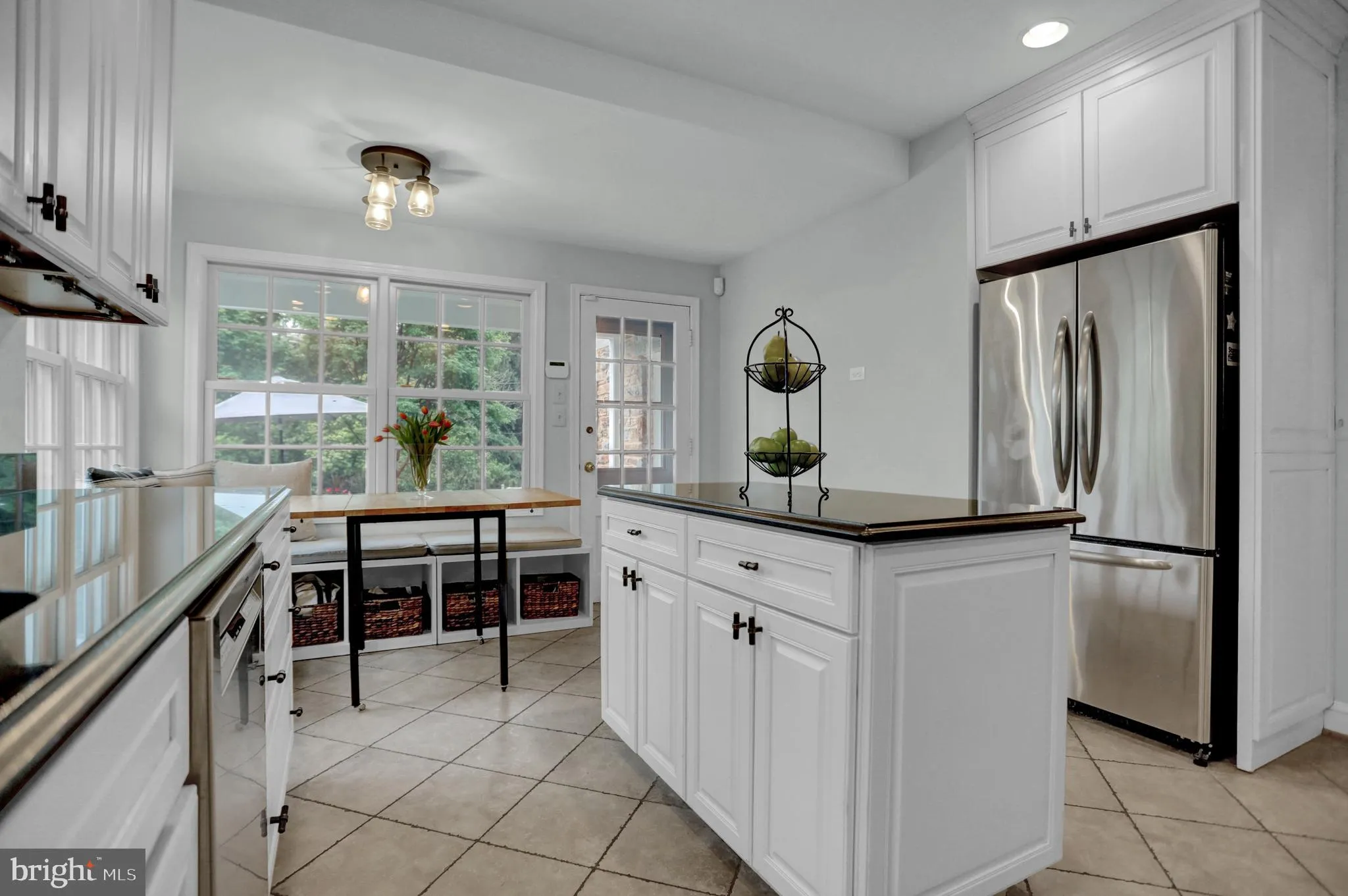 Baltimore, Maryland 21212, United States, 4 Bedrooms Bedrooms, ,4 BathroomsBathrooms,Residential,Active,133160