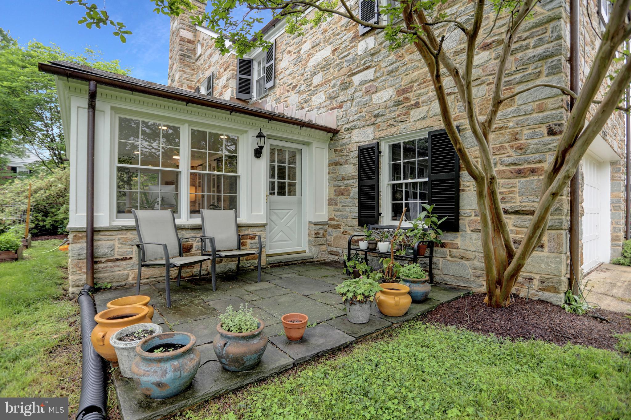 GREATER HOMELAND HISTORIC DISTRICT - Residential