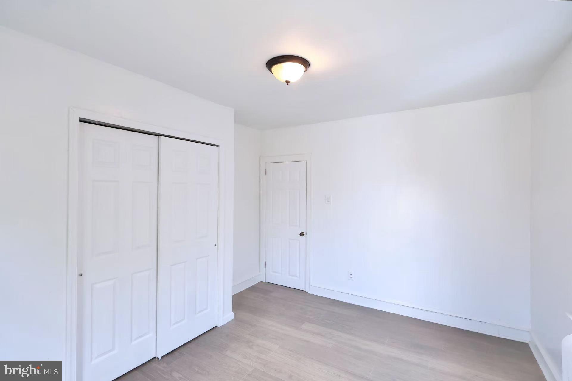 PHILADELPHIA (NORTHEAST) - Residential