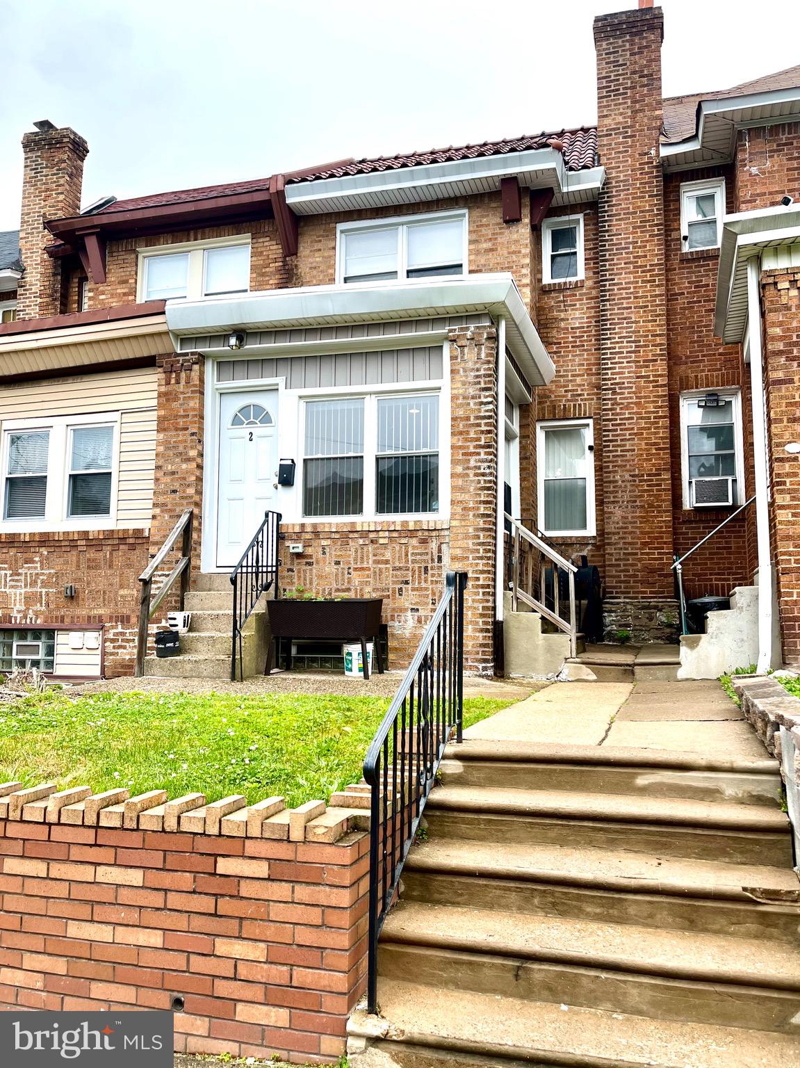 WEST OAK LANE - Residential Lease