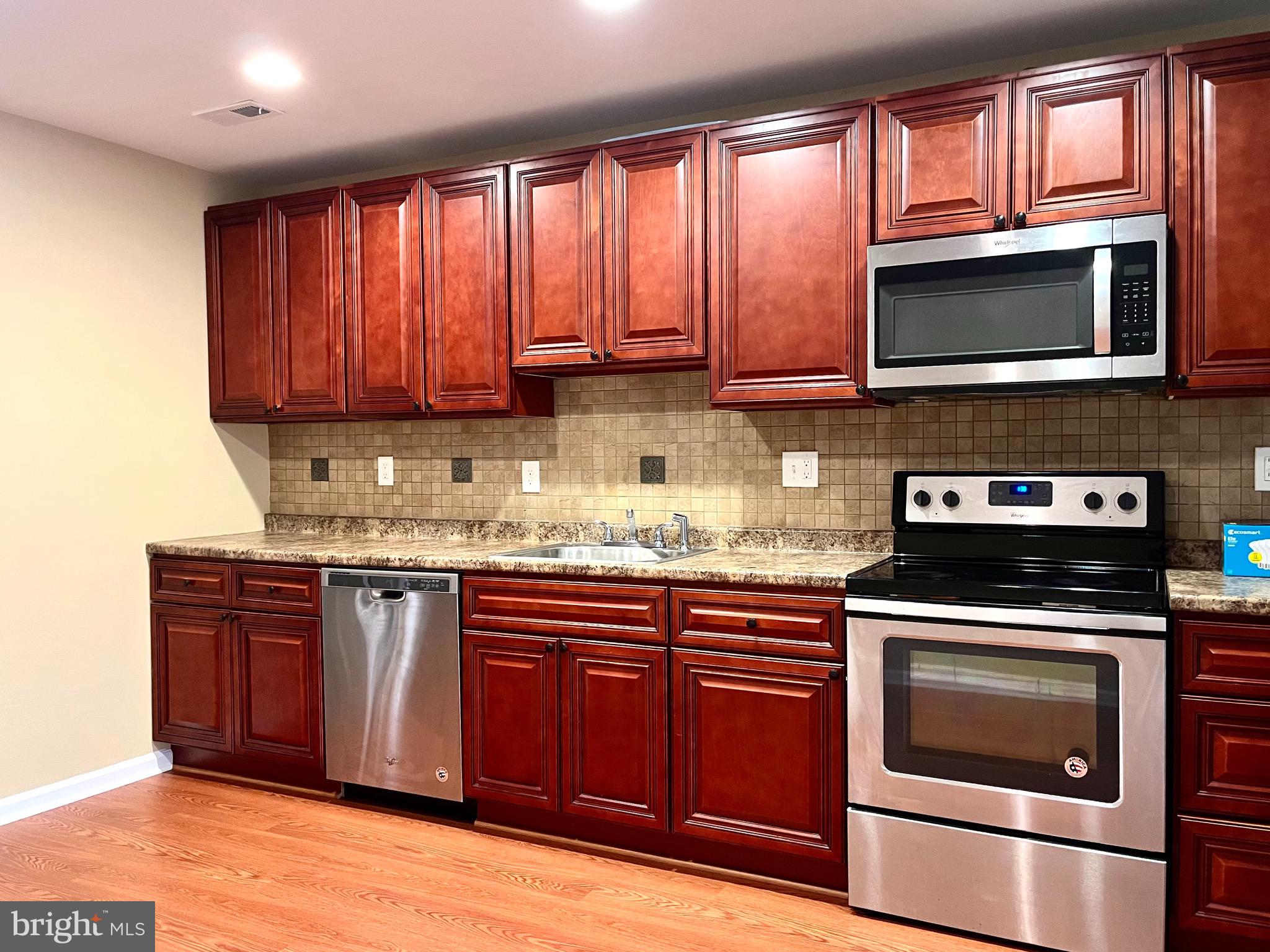 WEST OAK LANE - Residential Lease
