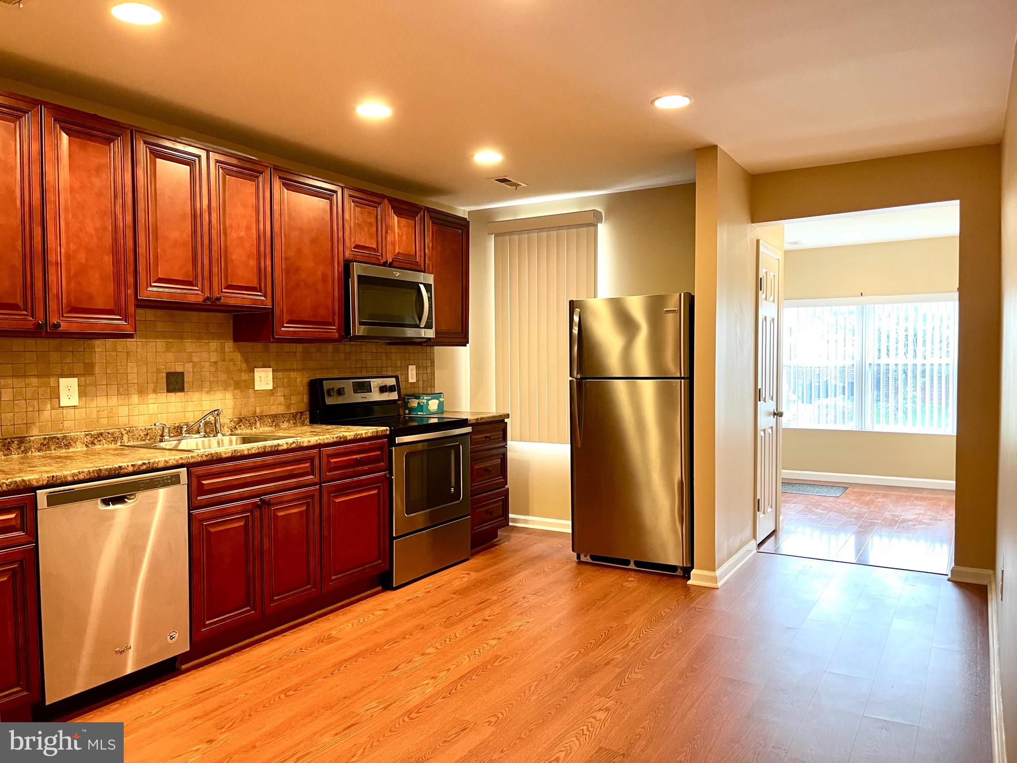 WEST OAK LANE - Residential Lease
