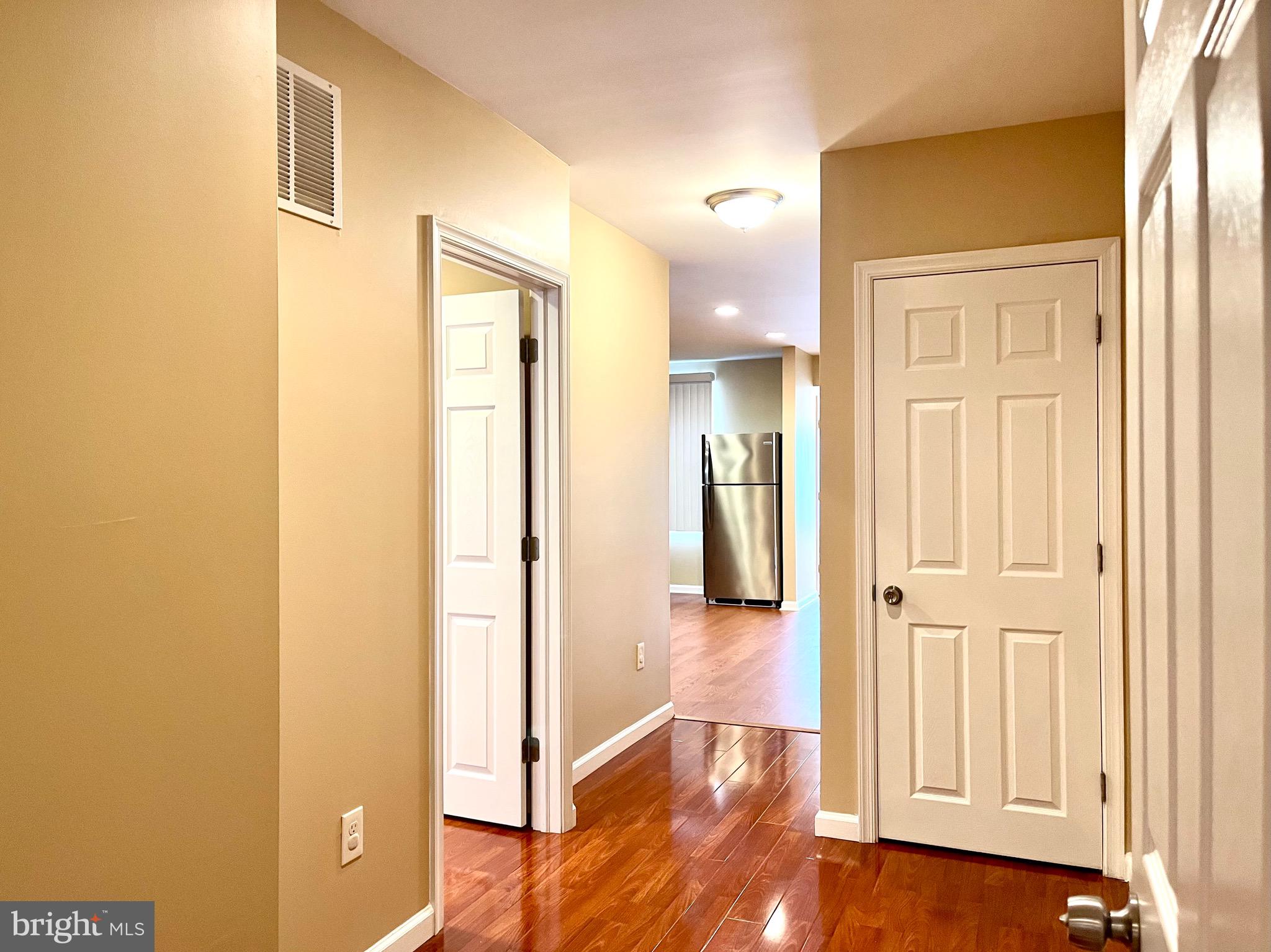 WEST OAK LANE - Residential Lease