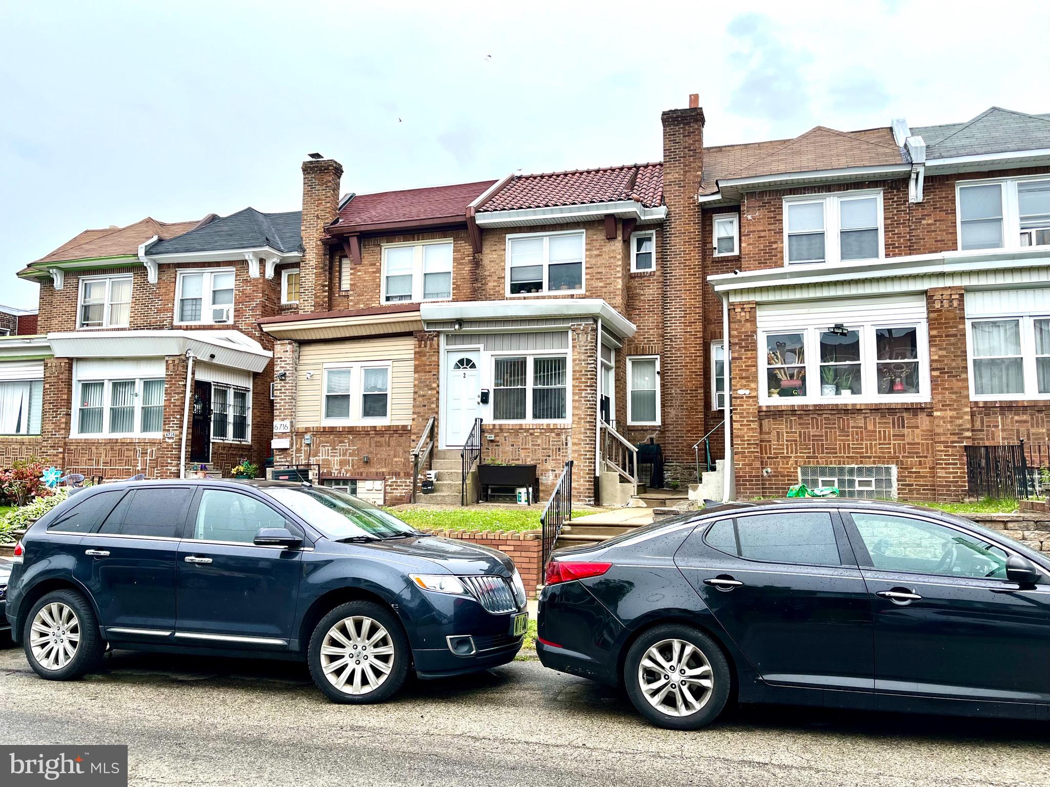 WEST OAK LANE - Residential Lease