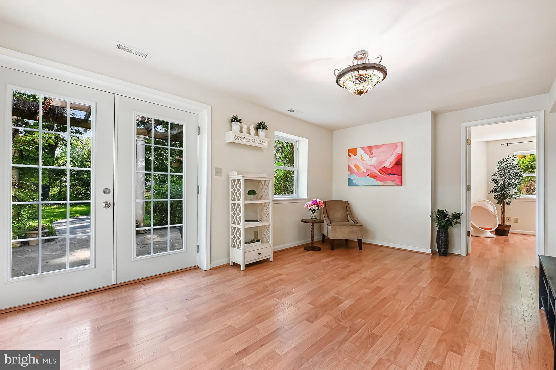 WEST SHORE - Residential