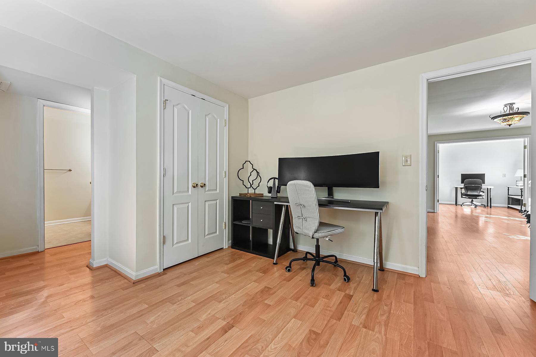 WEST SHORE - Residential