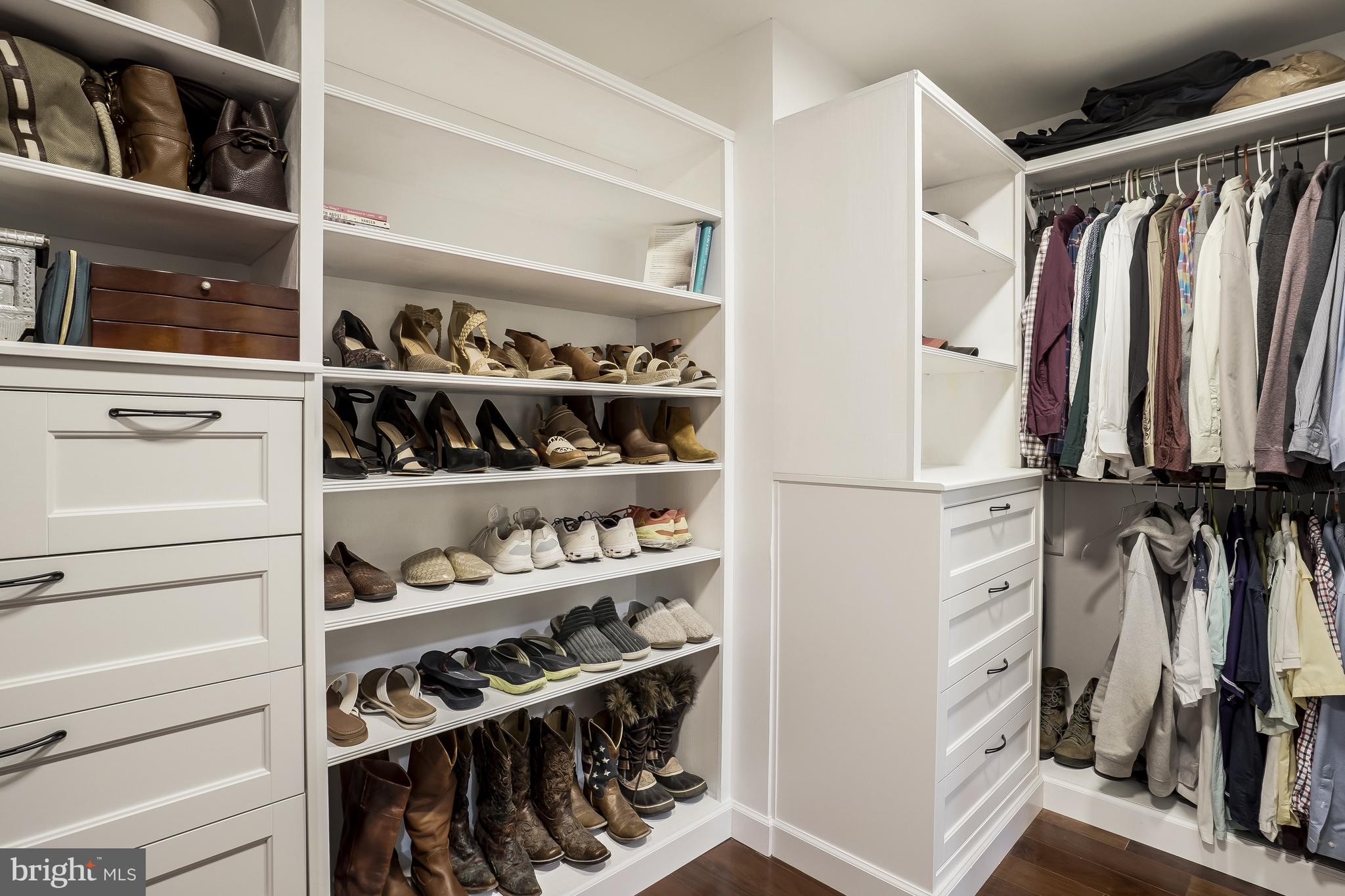 BLOOMS CROSSING - Residential