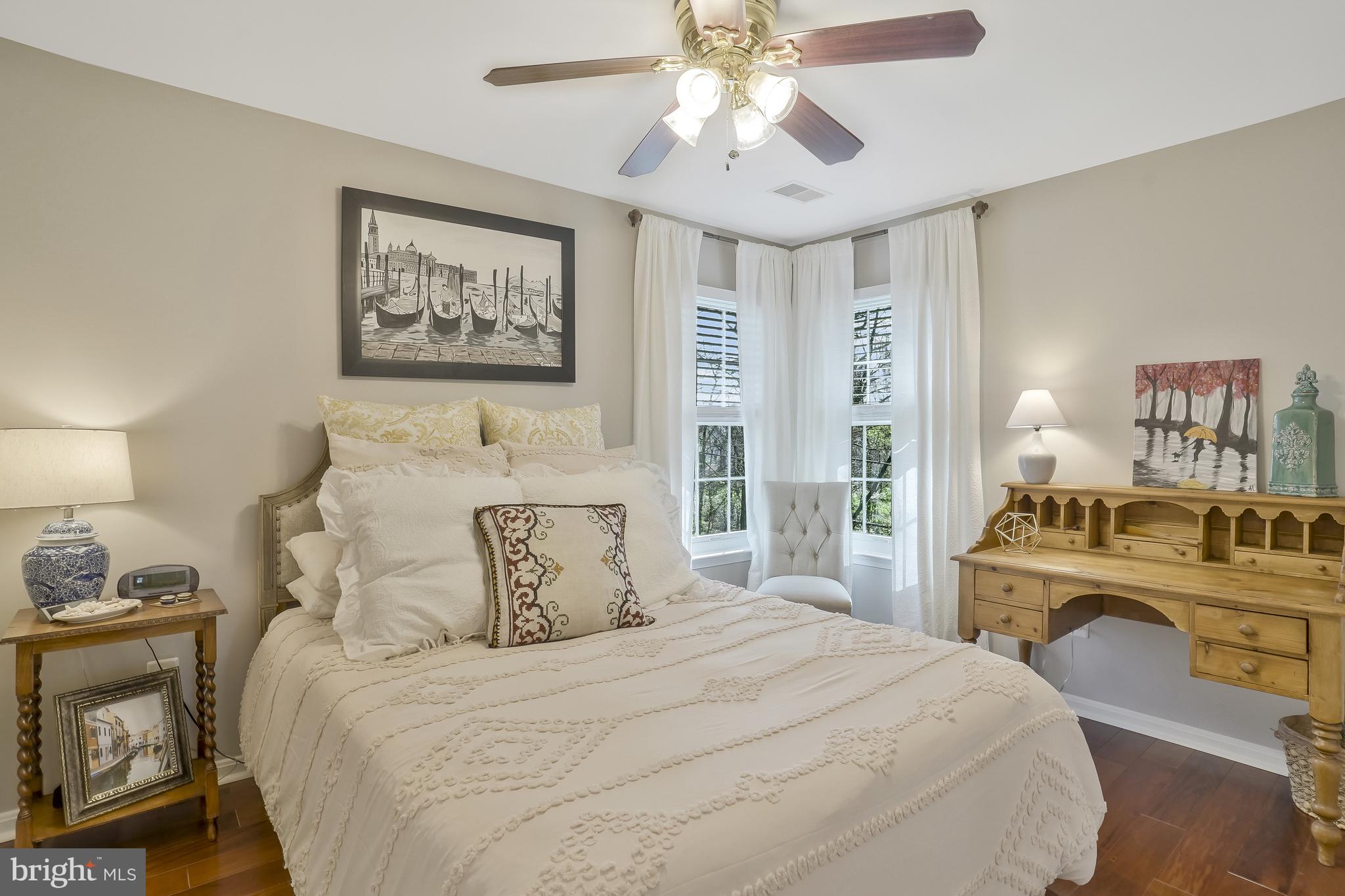 BLOOMS CROSSING - Residential