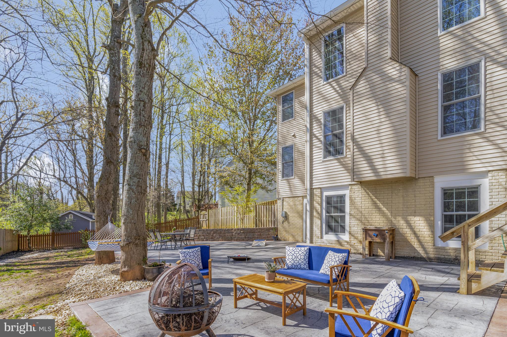 BLOOMS CROSSING - Residential