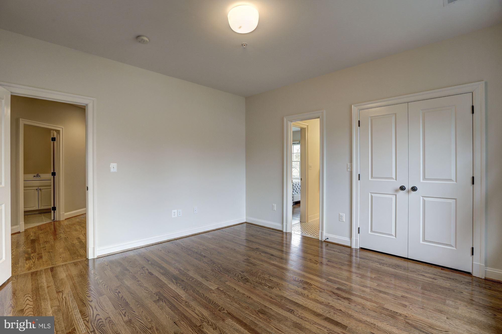 PINEVIEW - Residential