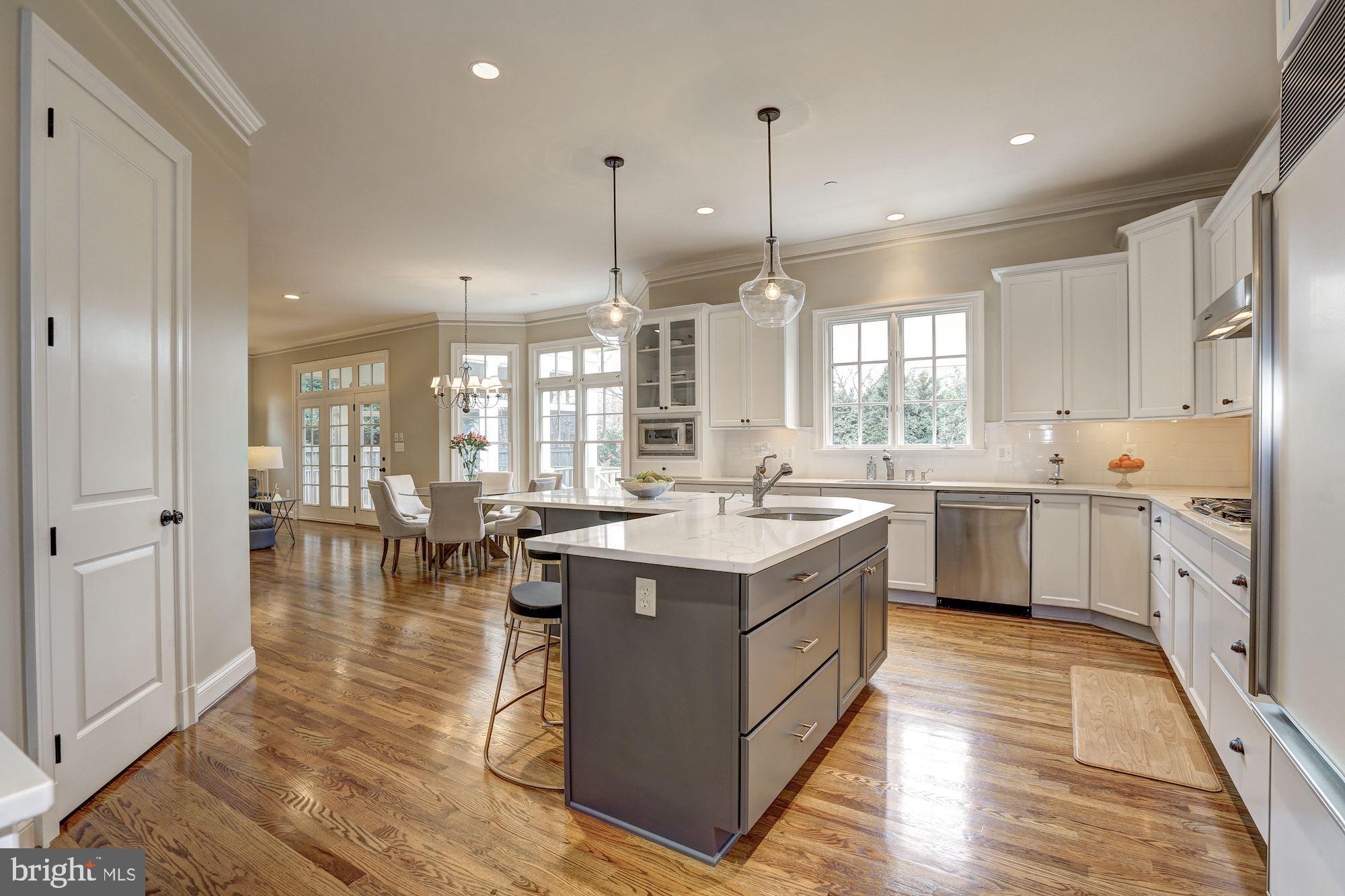 PINEVIEW - Residential