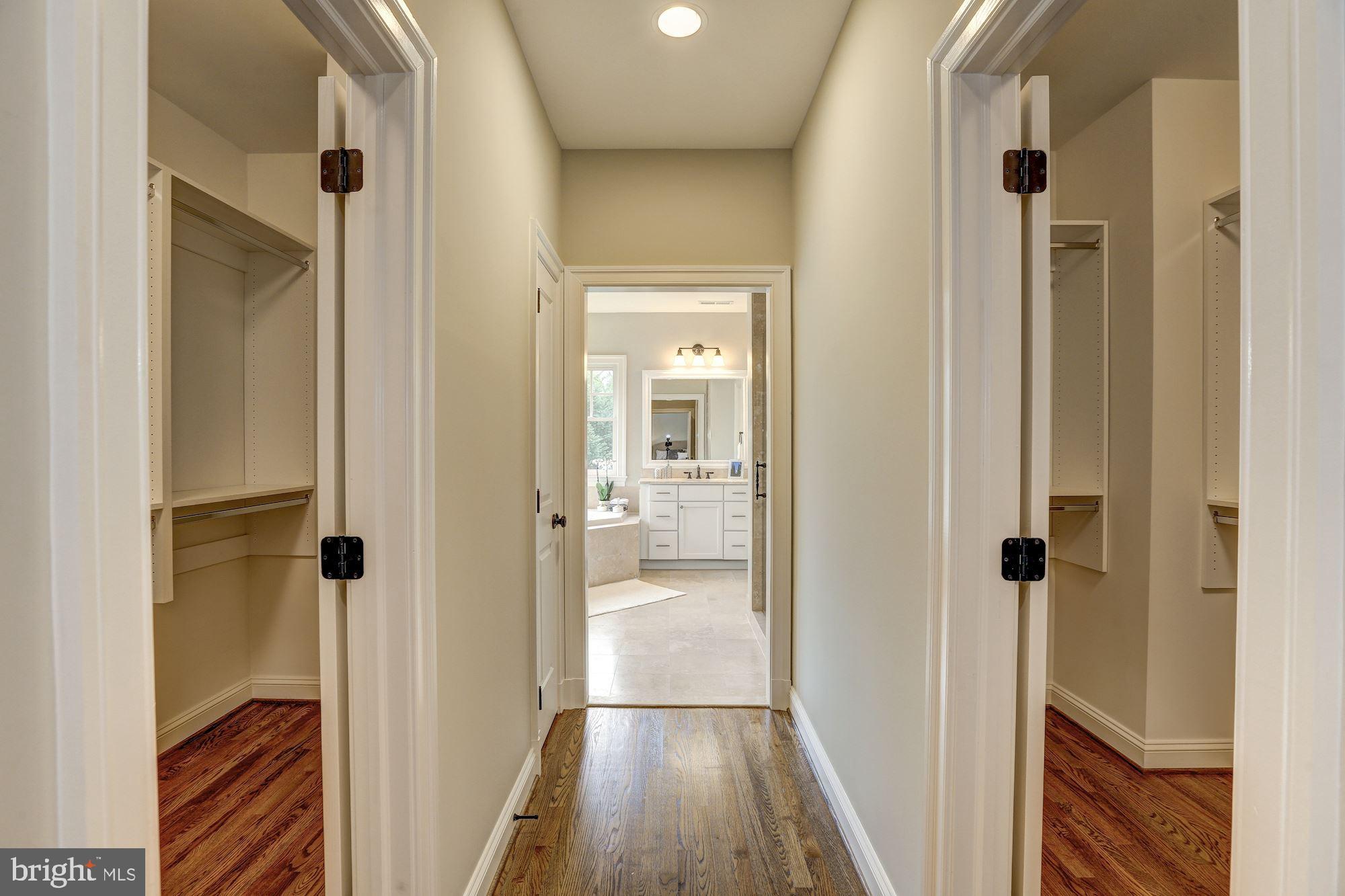 PINEVIEW - Residential