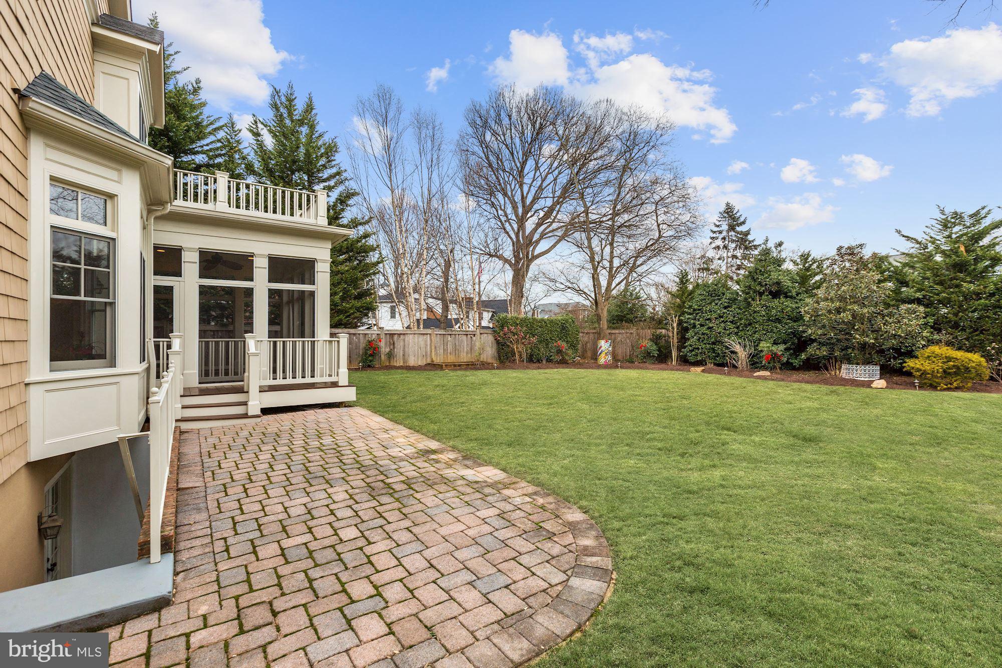 PINEVIEW - Residential