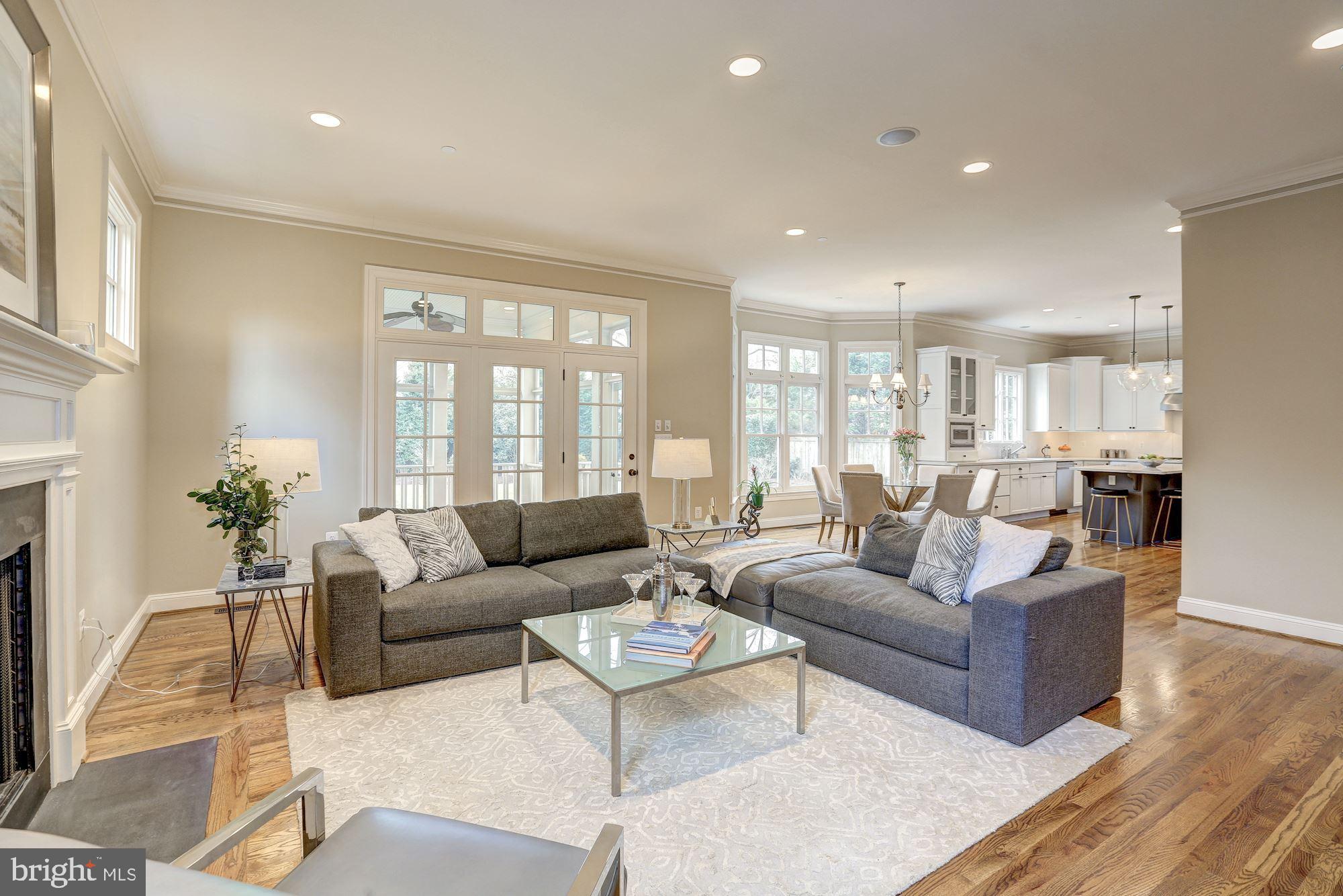 PINEVIEW - Residential