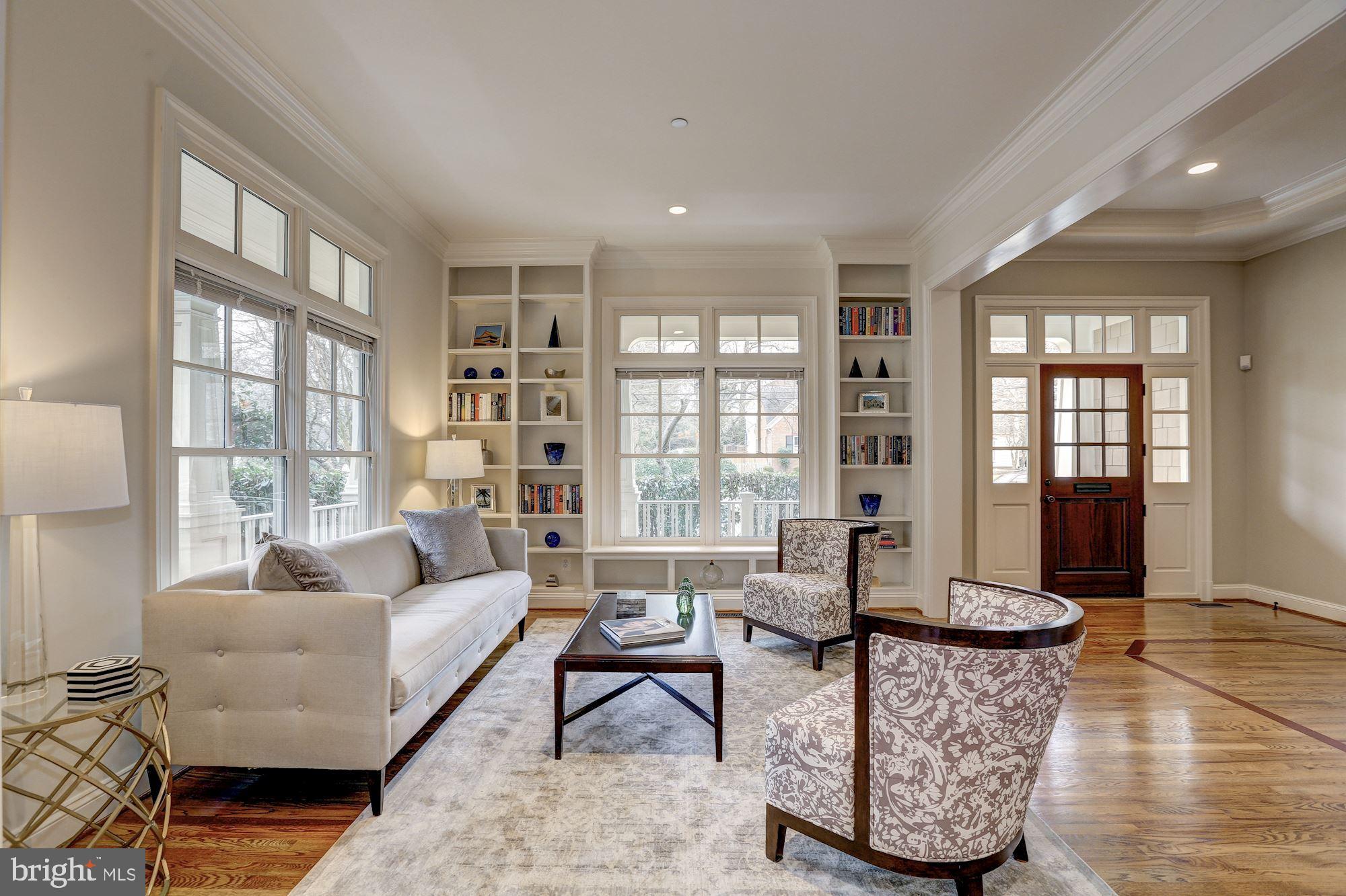 PINEVIEW - Residential