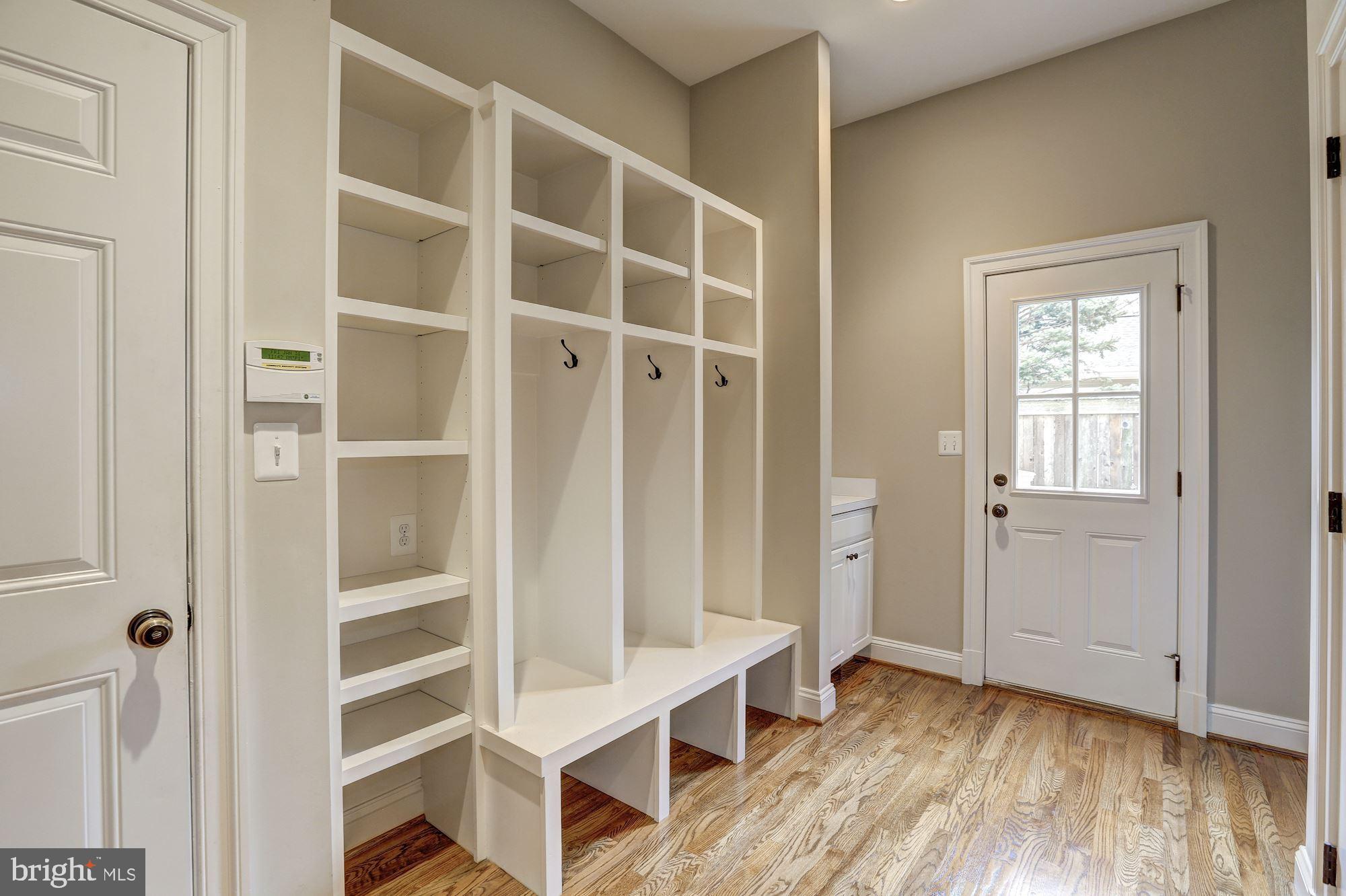 PINEVIEW - Residential