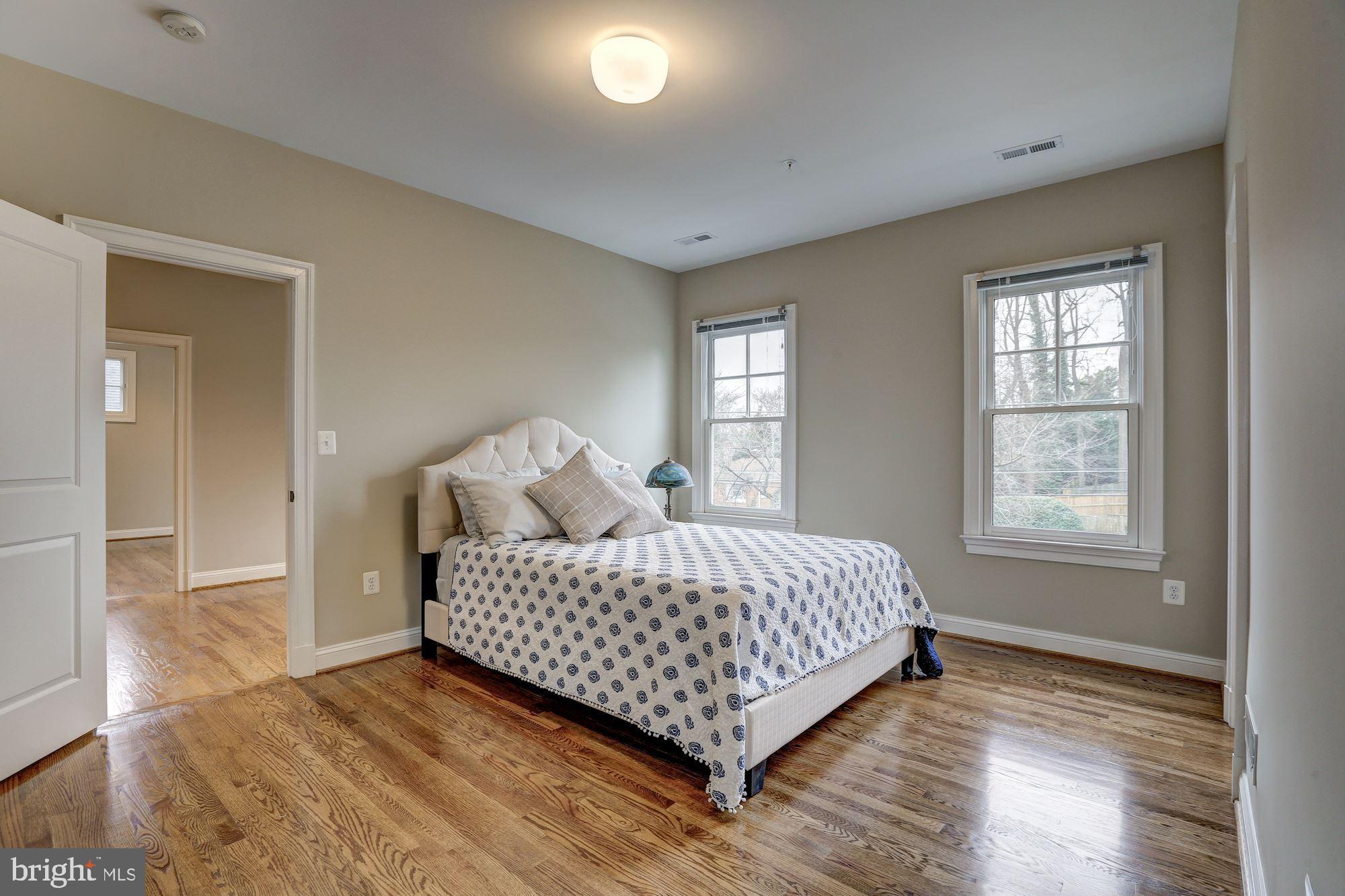 PINEVIEW - Residential