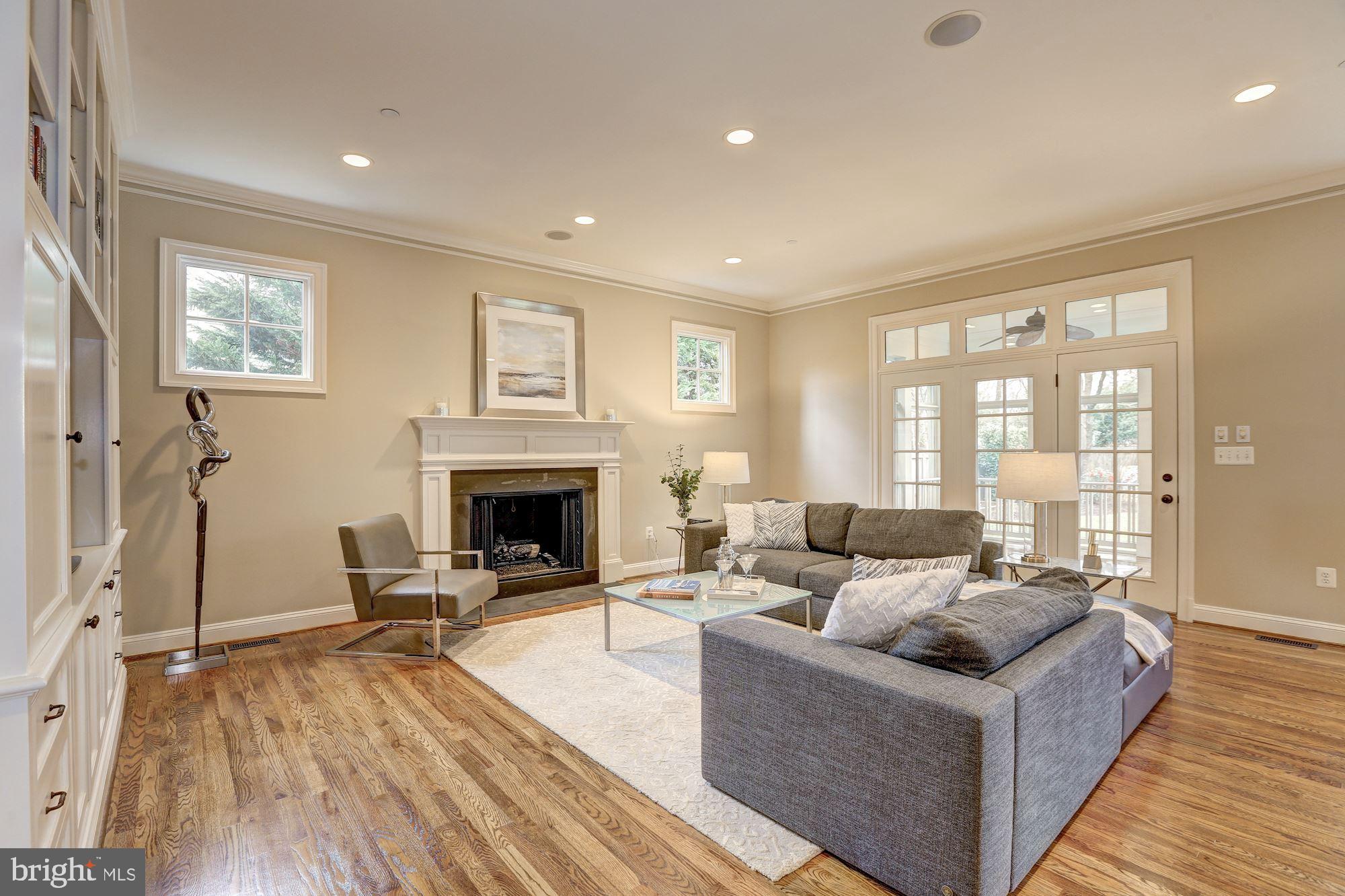 PINEVIEW - Residential