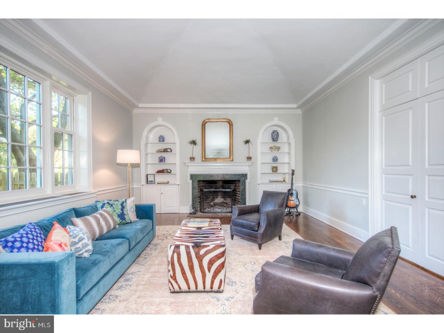 CHESTNUT HILL - Residential