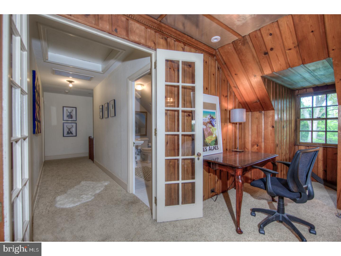 CHESTNUT HILL - Residential