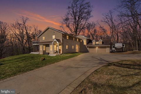 720 HOBBS ROAD WAYNE PA 19087