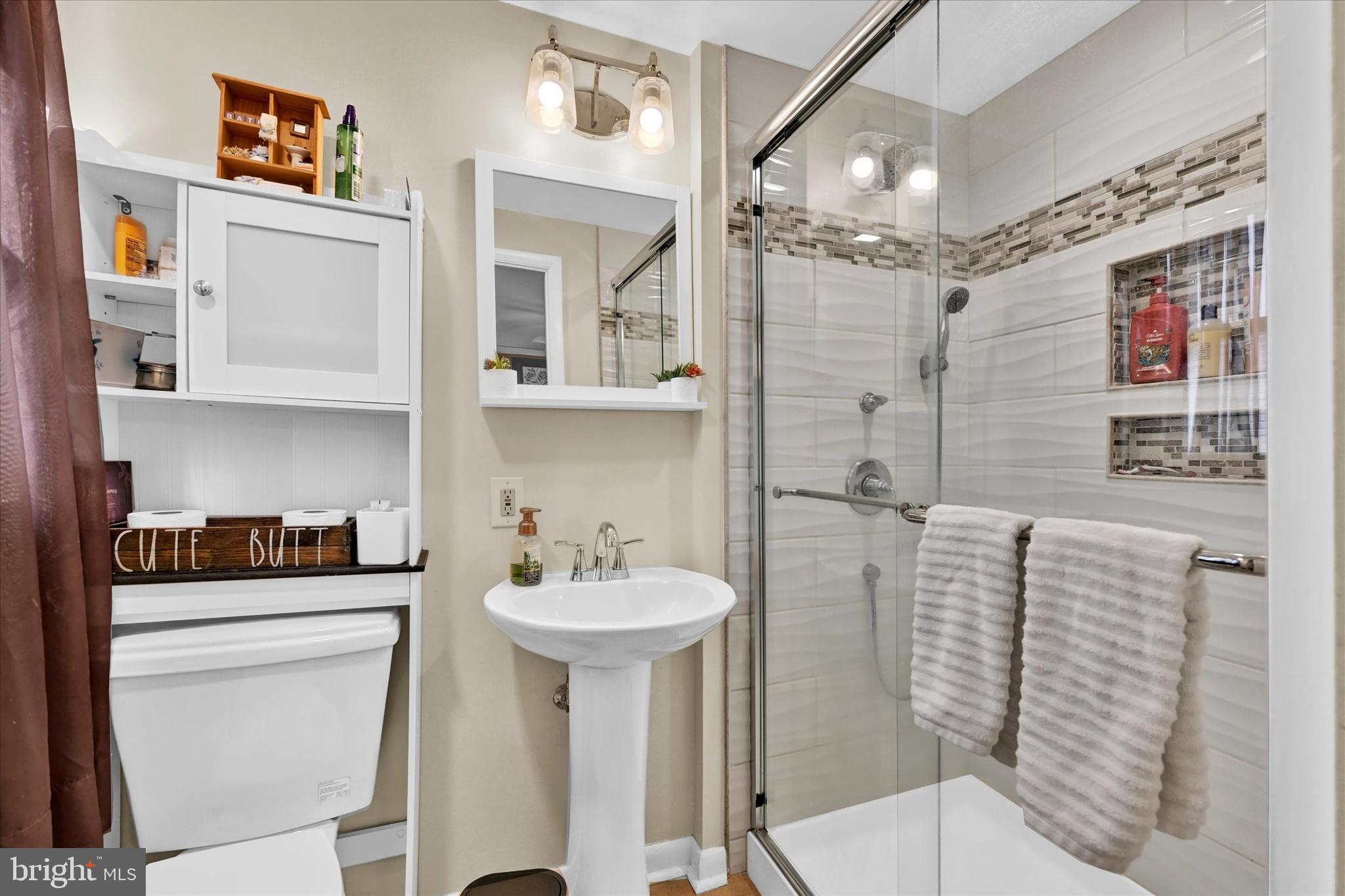 SILVERGATE VILLAGE - Residential