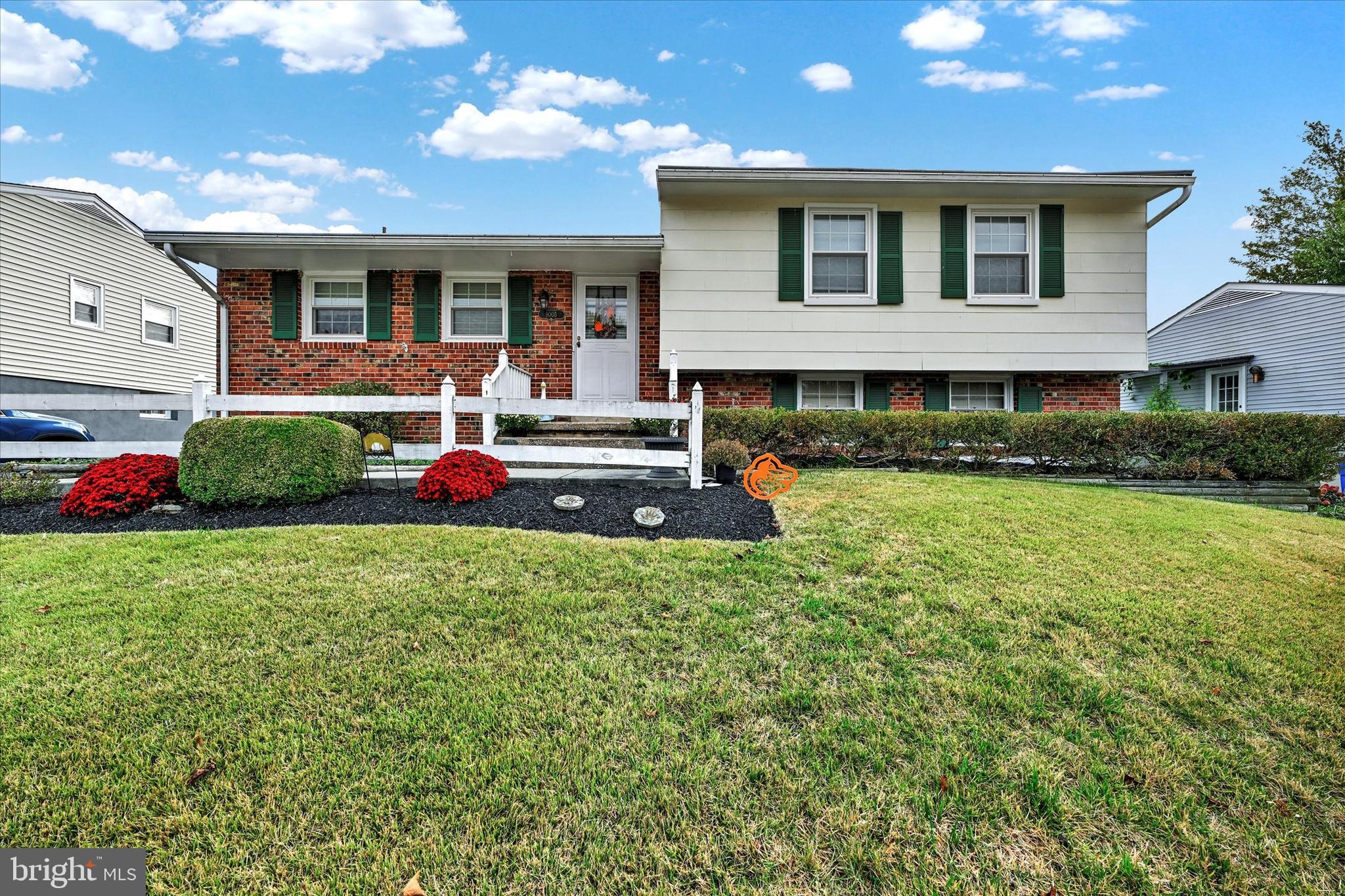 SILVERGATE VILLAGE - Residential