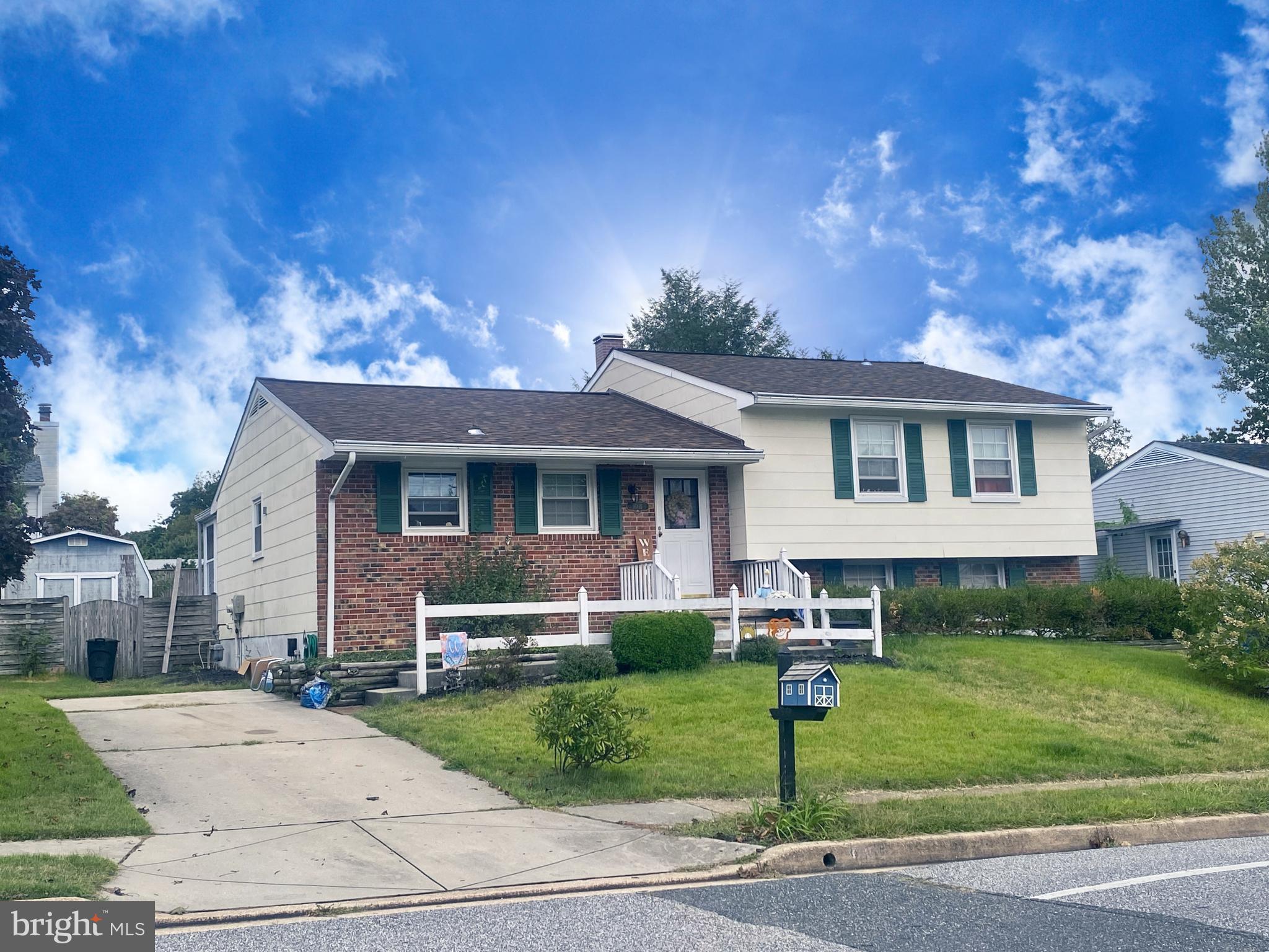 SILVERGATE VILLAGE - Residential