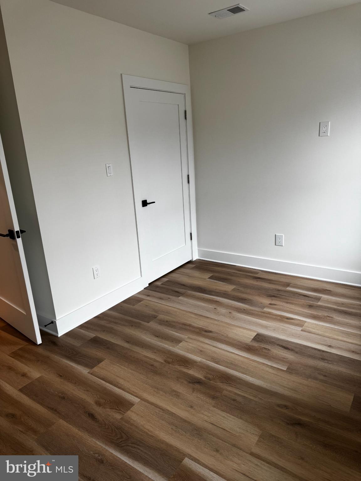 POINT BREEZE - Residential Lease