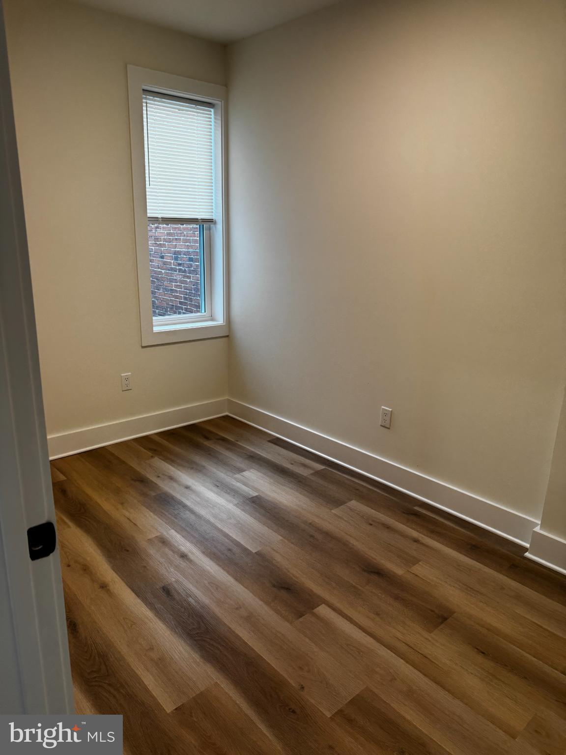 POINT BREEZE - Residential Lease