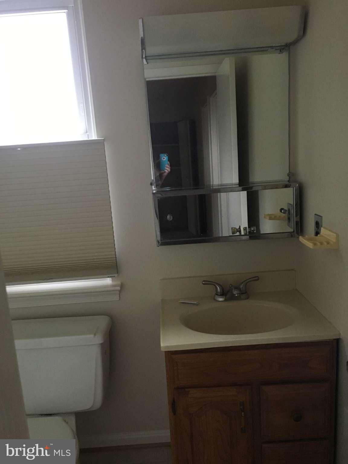 VIRGINIA KNOLLS - Residential