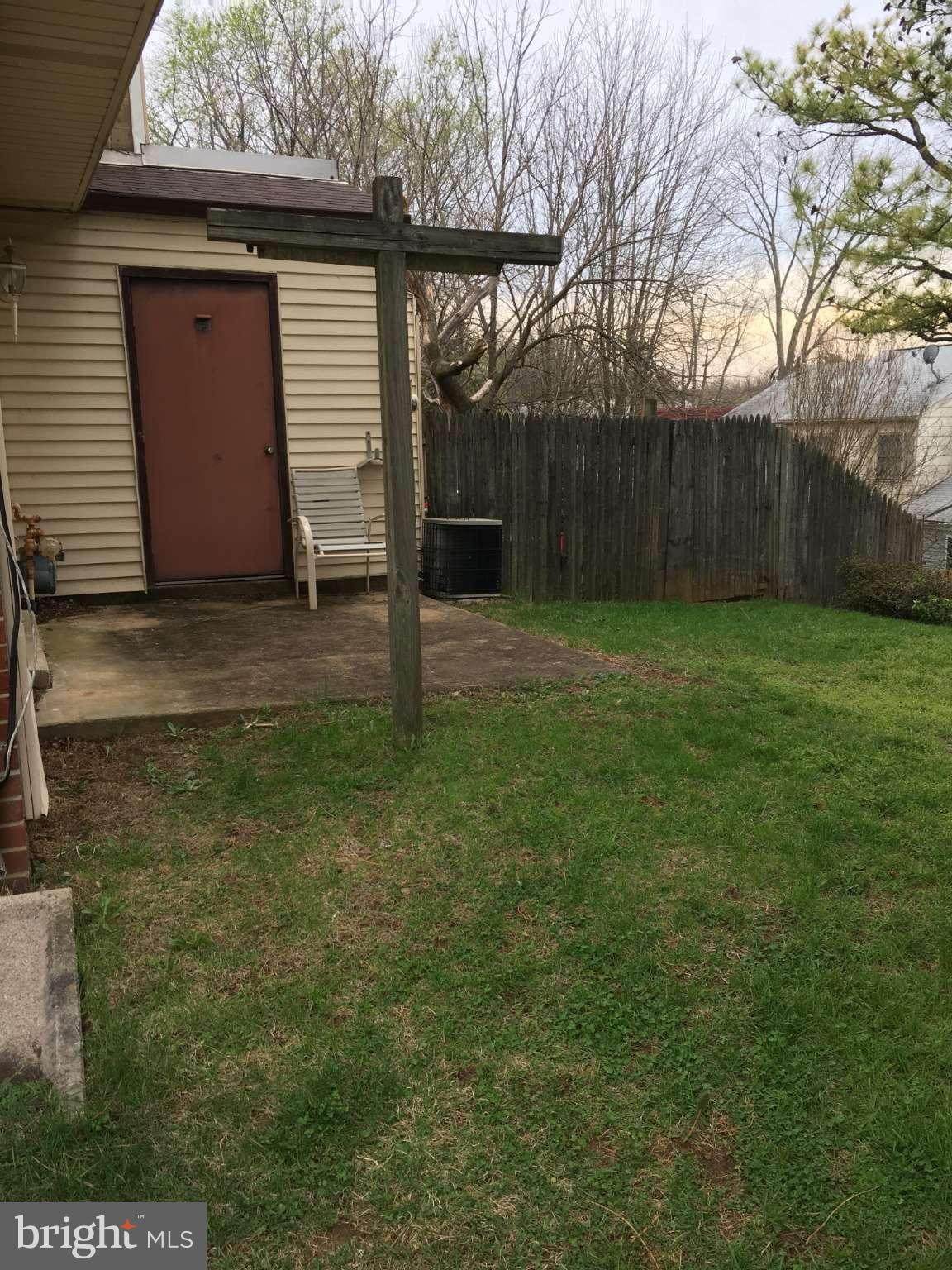 VIRGINIA KNOLLS - Residential