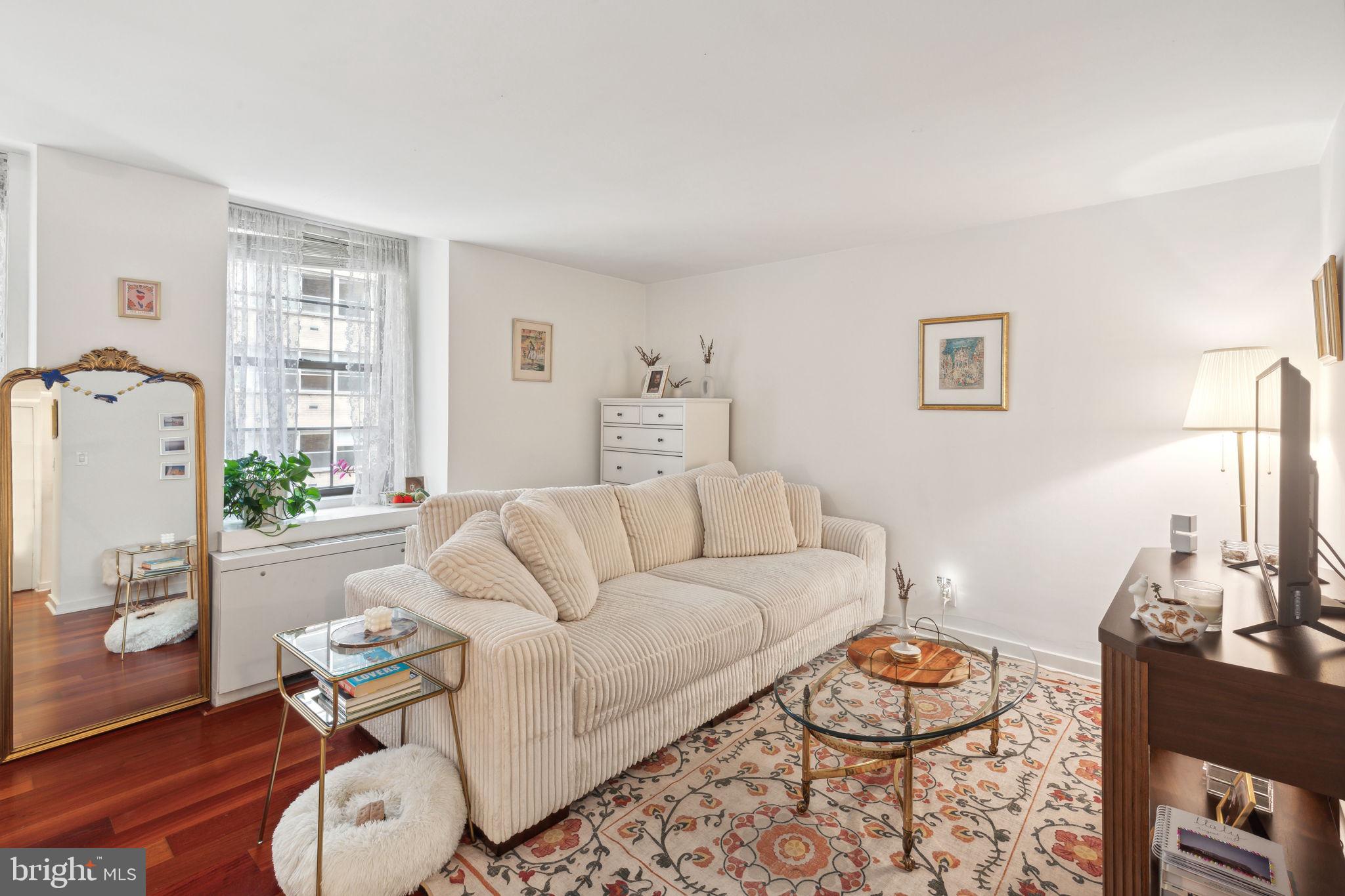 219 S 18TH STREET 29 704