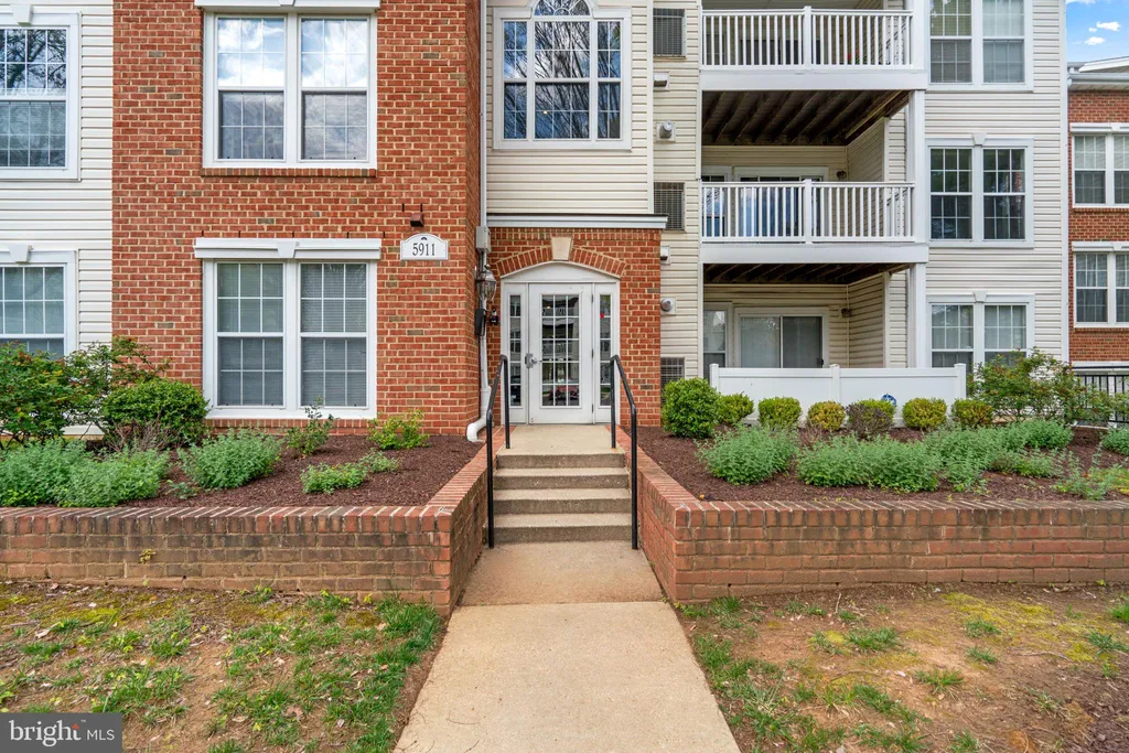 Additional image 2 of 5911 Millrace Court Unit J-204, Columbia, MD 21045