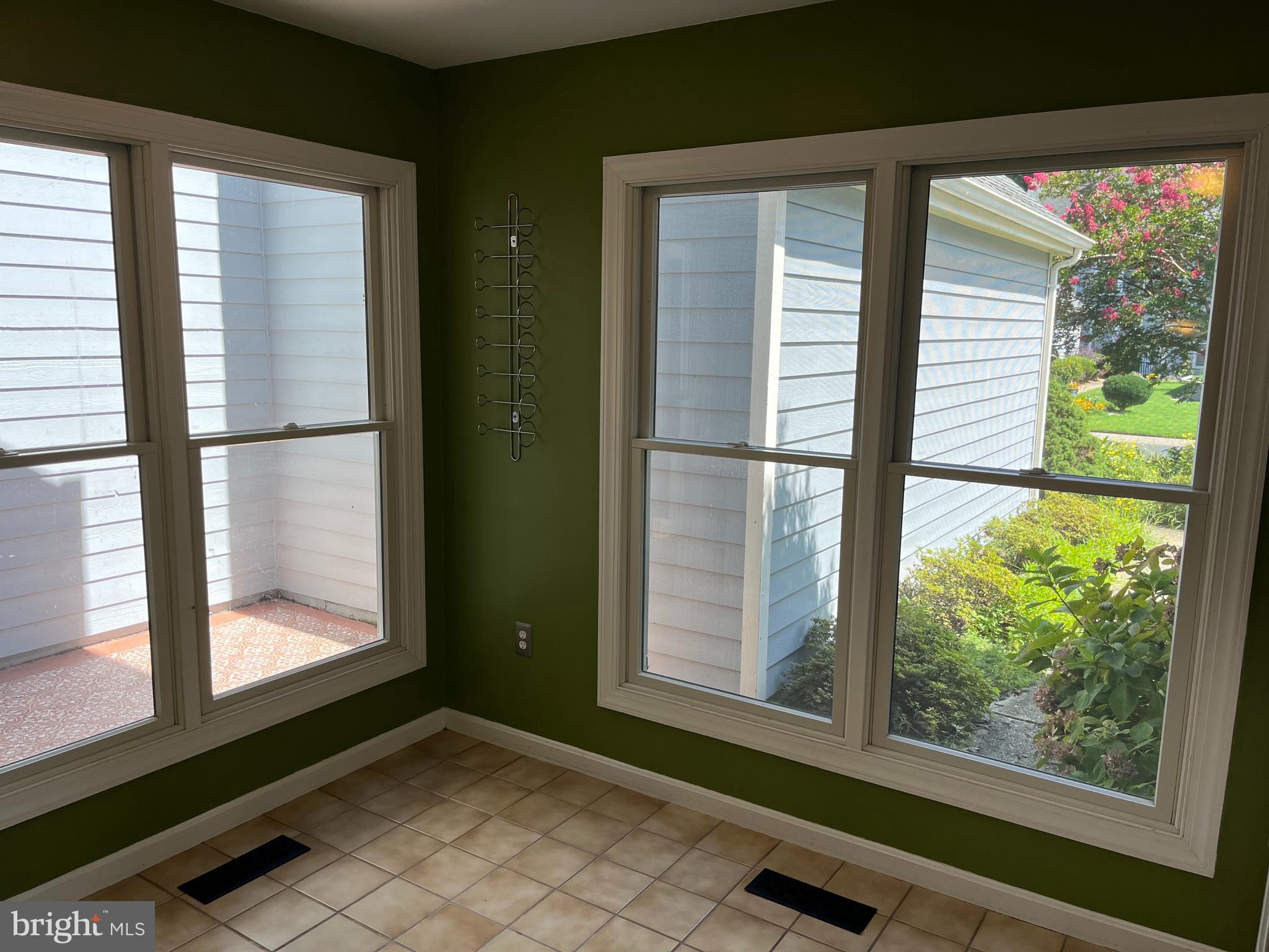 RIVA TRACE - Residential Lease