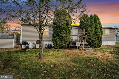 10 Dusk Street Unit 2B, Quarryville, PA MLS: PALA2061178