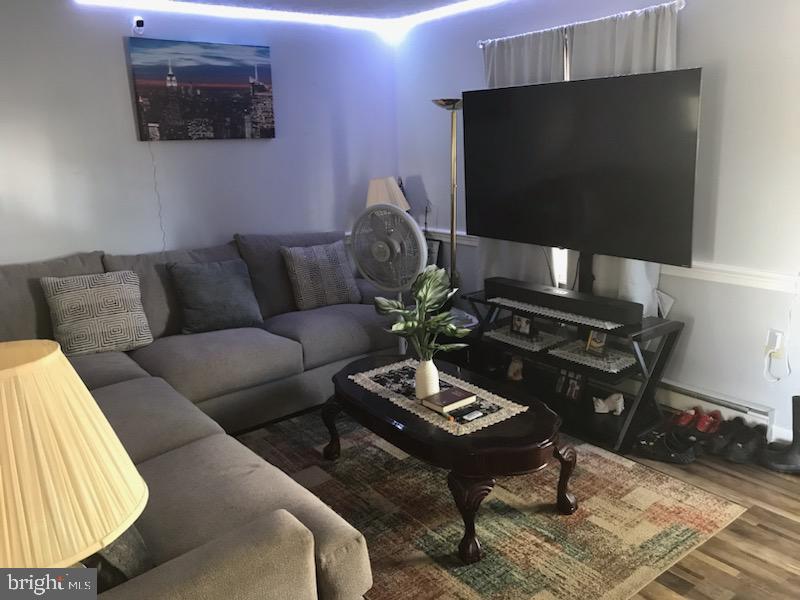 LAKEMONT VILLAGE - Residential