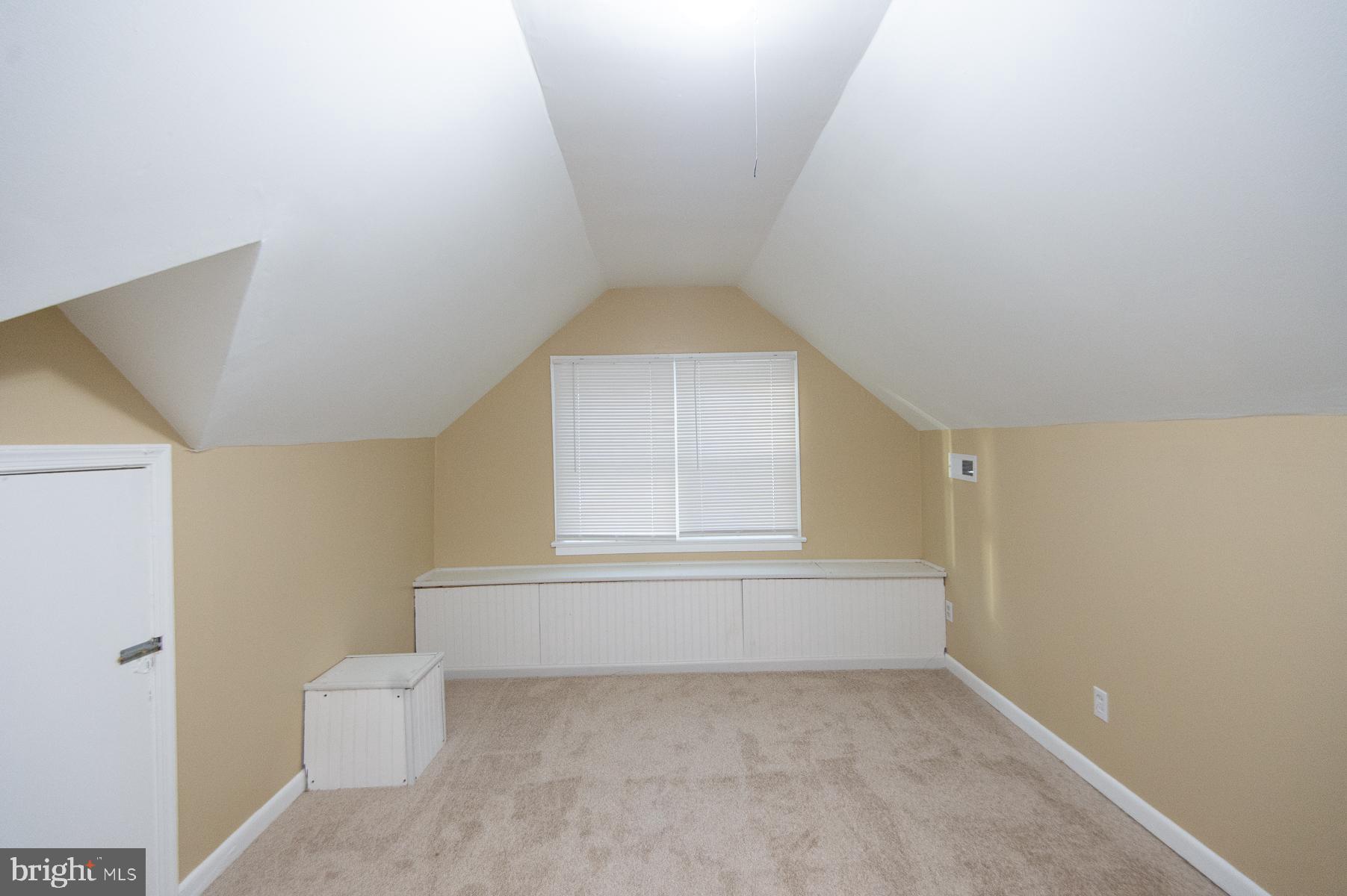 EASTON - Residential