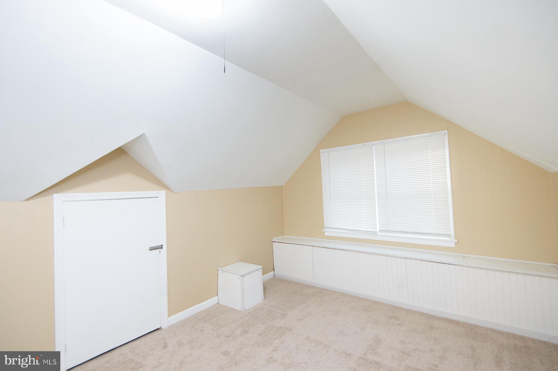 EASTON - Residential