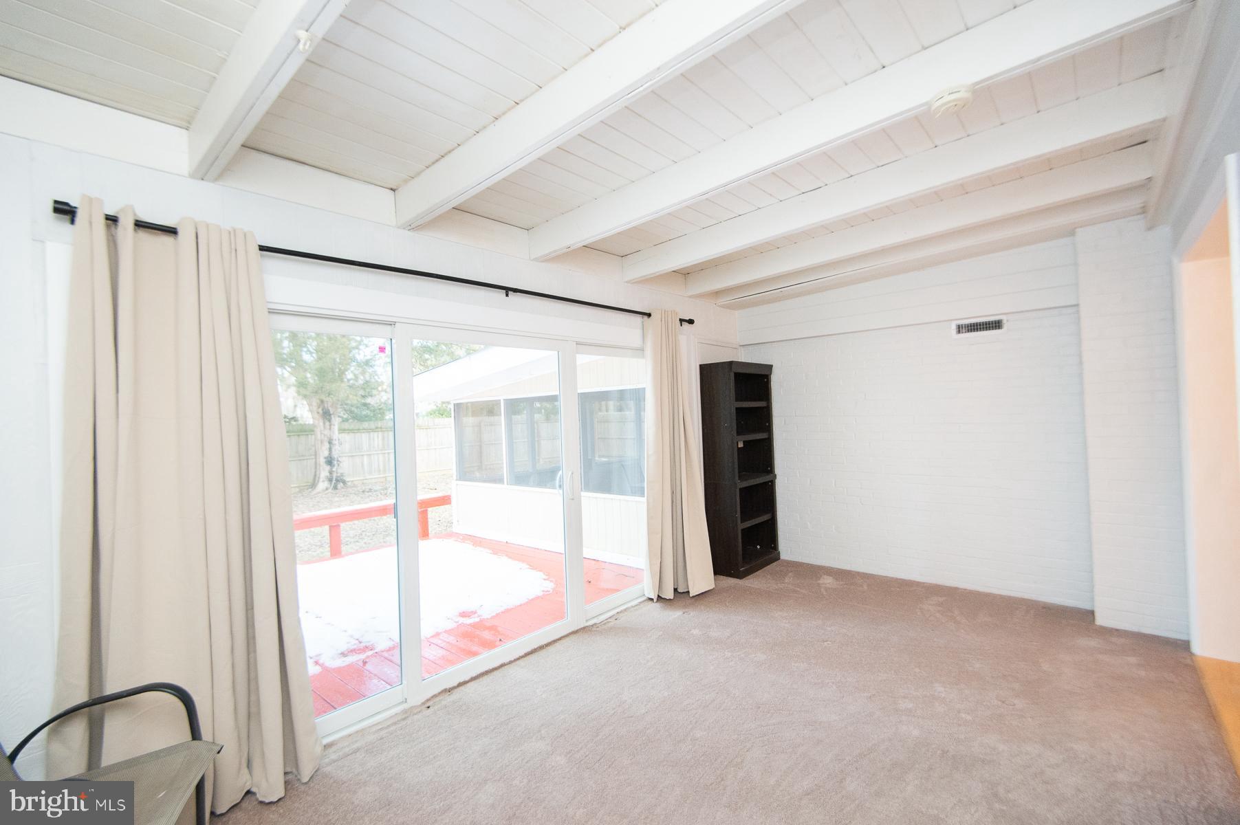 EASTON - Residential