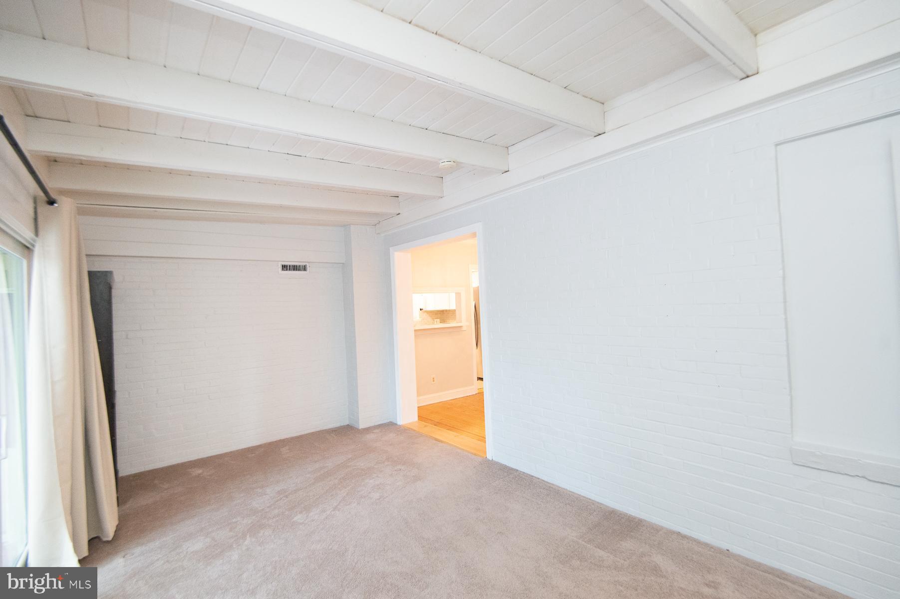 EASTON - Residential