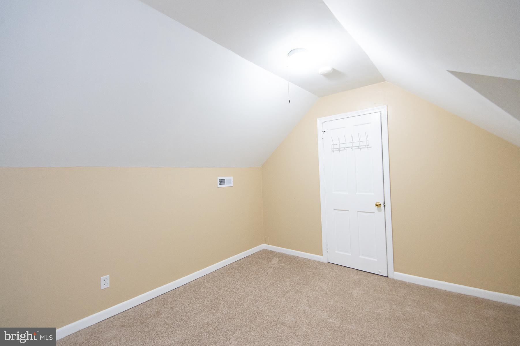 EASTON - Residential