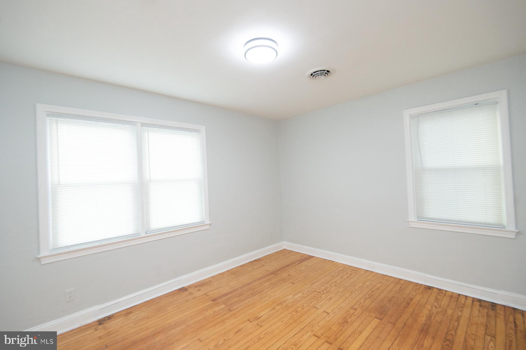 EASTON - Residential