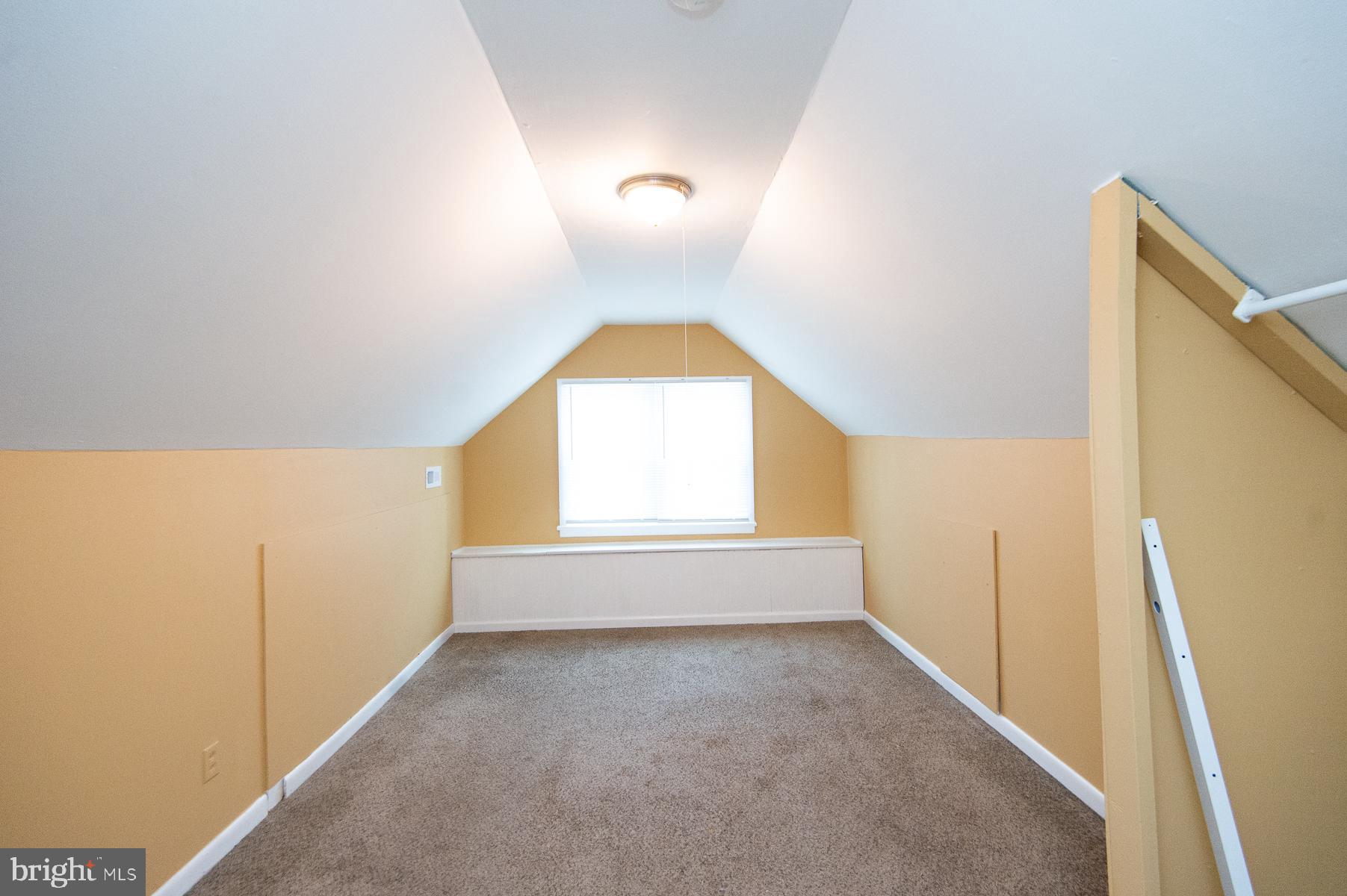 EASTON - Residential