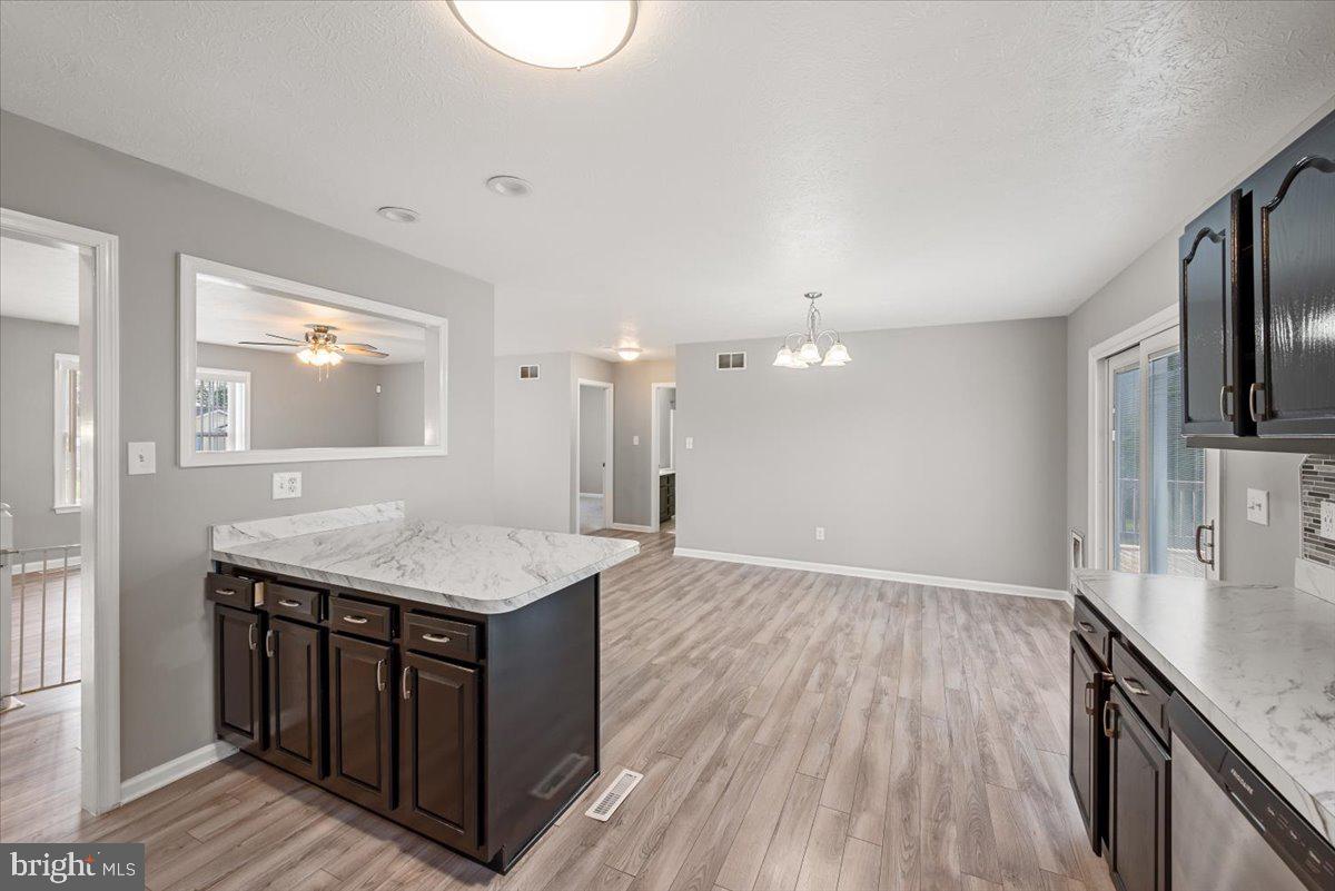 ELIZABETH STATION - Residential