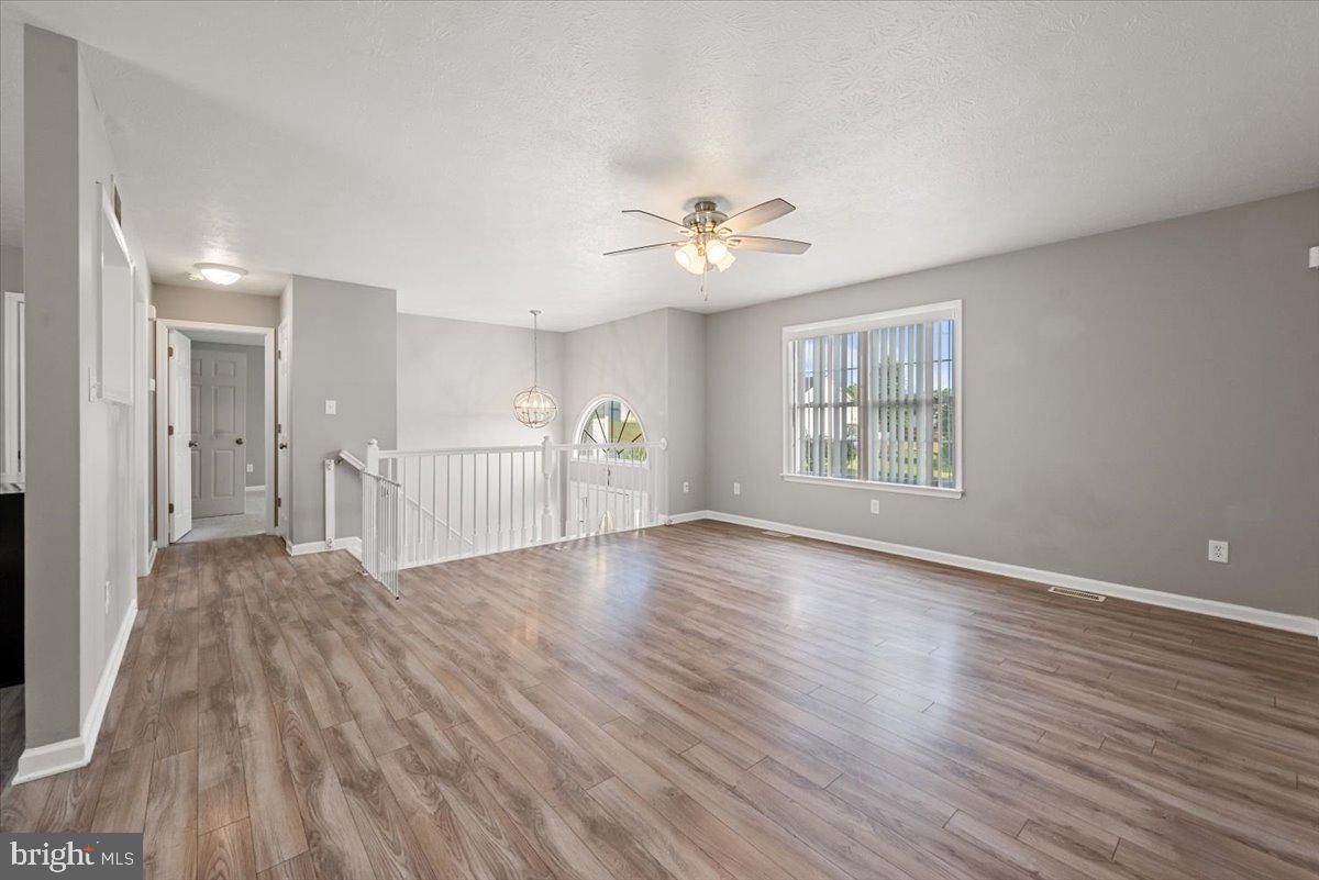 ELIZABETH STATION - Residential